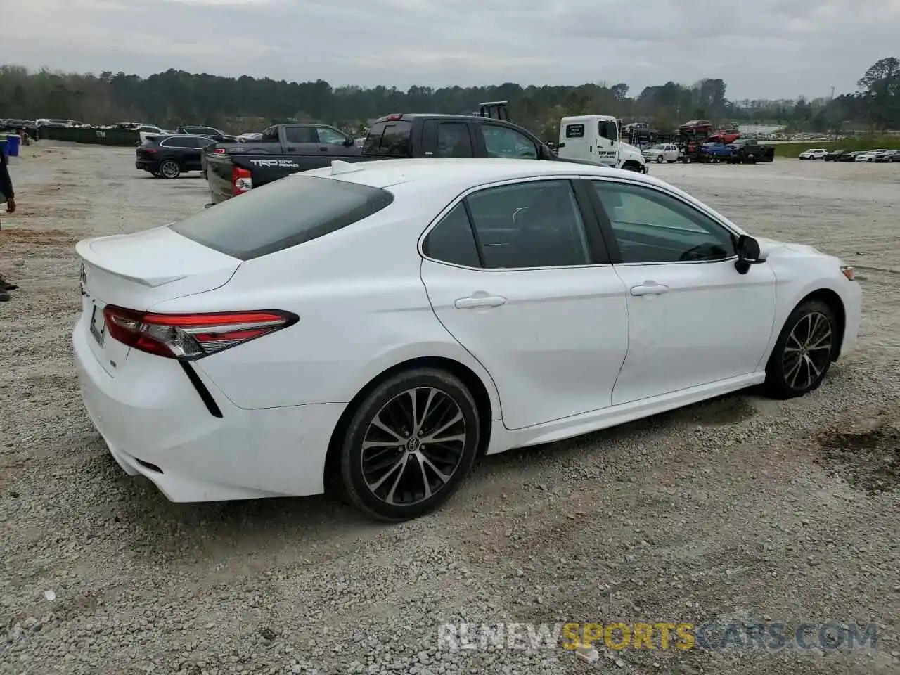 3 Photograph of a damaged car 4T1B11HK9KU803740 TOYOTA CAMRY 2019