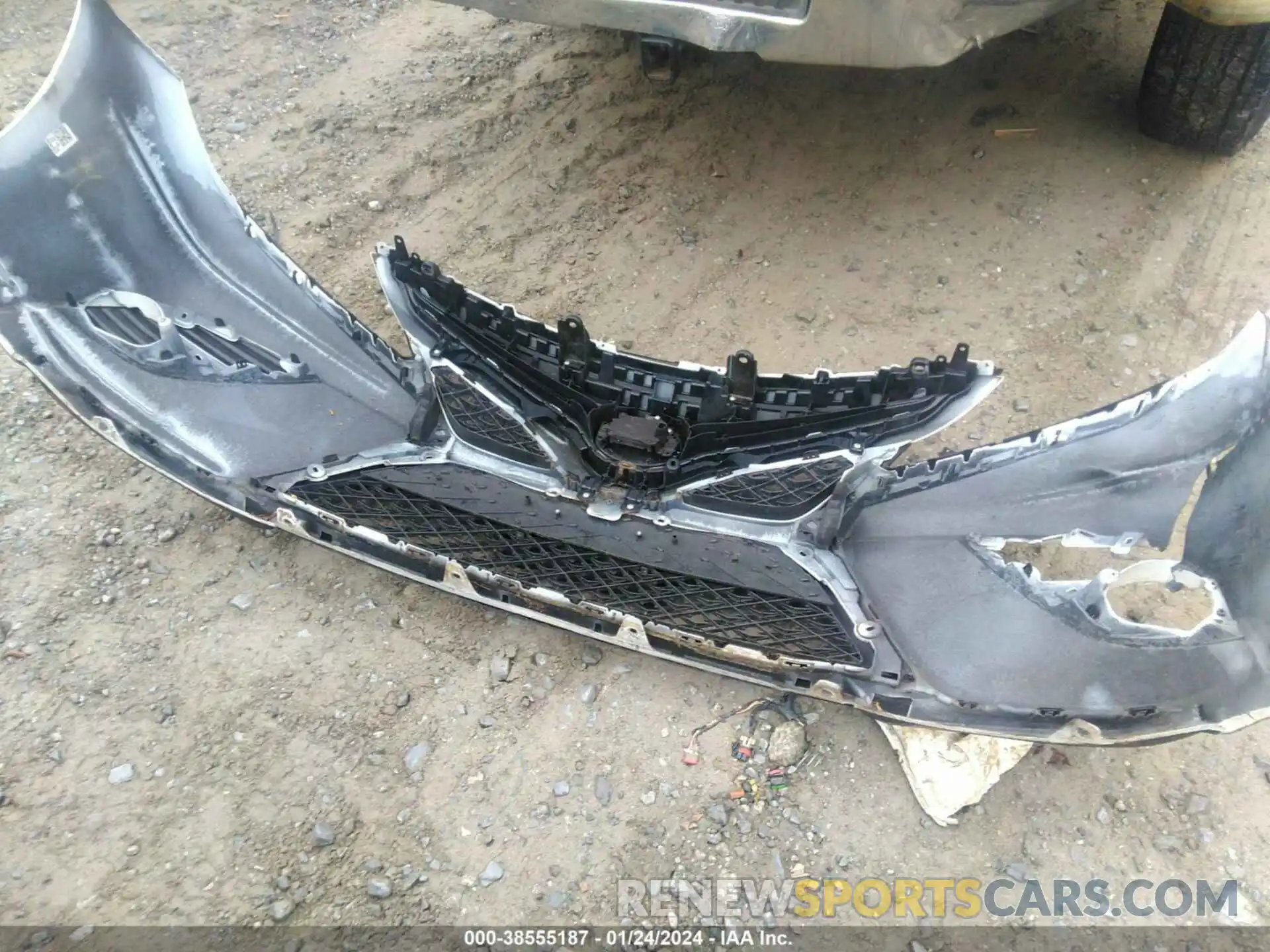 12 Photograph of a damaged car 4T1B11HK9KU804032 TOYOTA CAMRY 2019