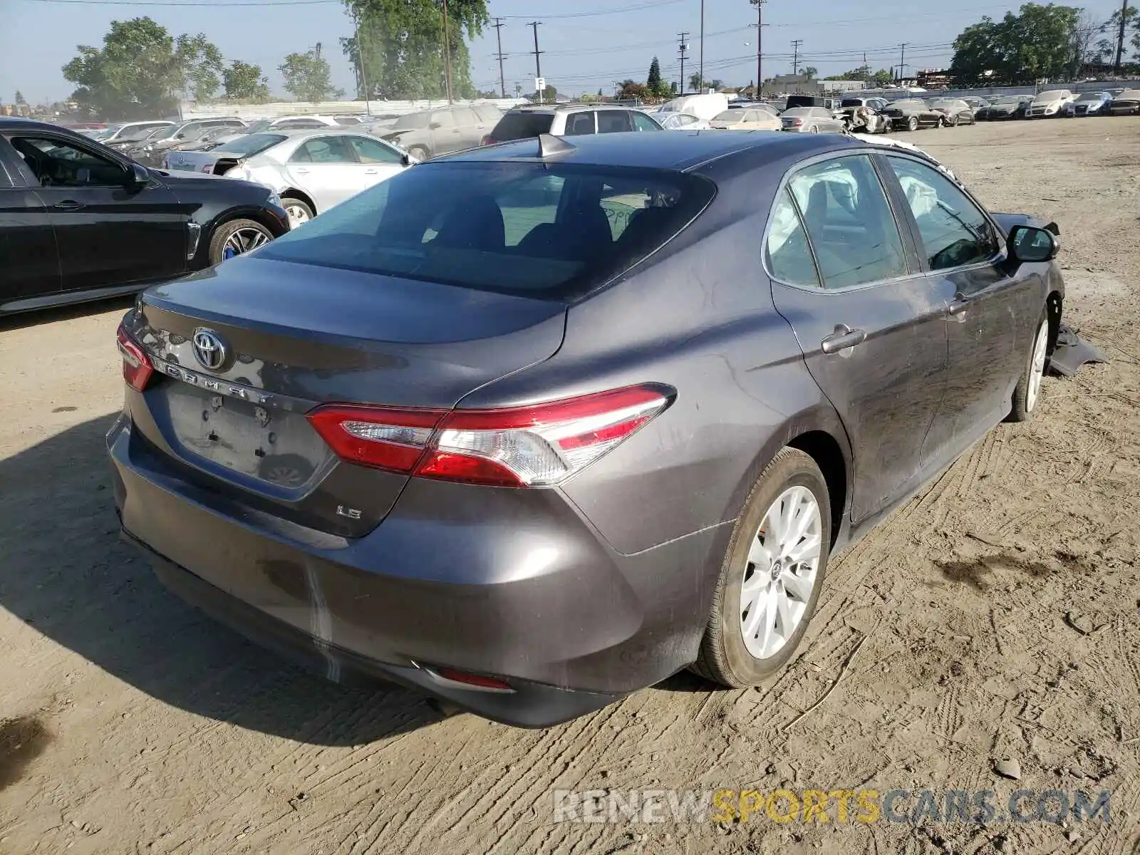 4 Photograph of a damaged car 4T1B11HK9KU804158 TOYOTA CAMRY 2019