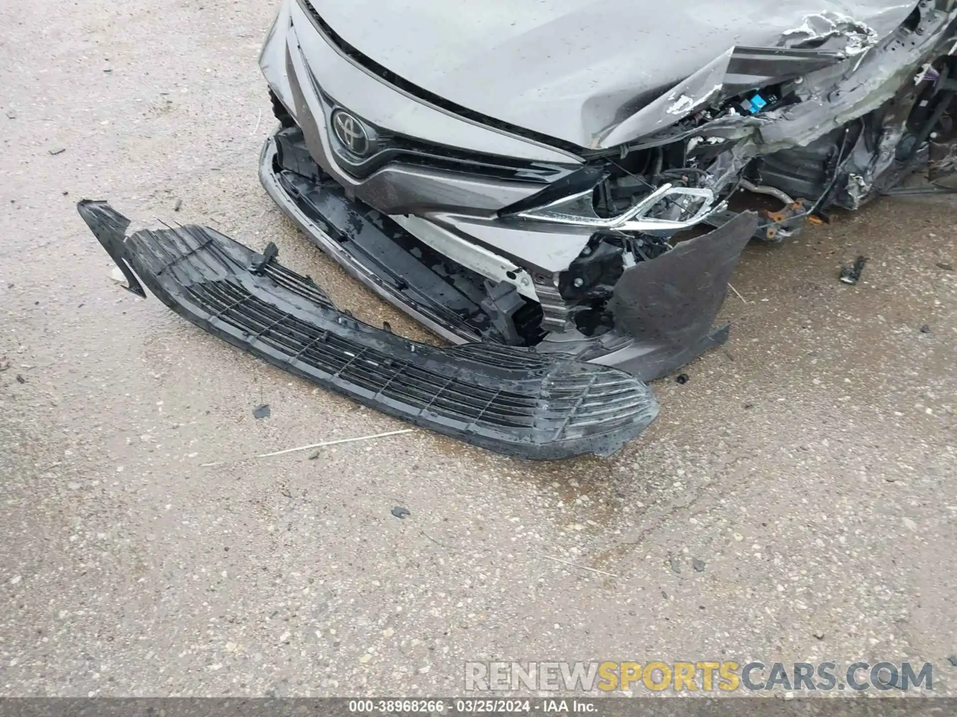 11 Photograph of a damaged car 4T1B11HK9KU804435 TOYOTA CAMRY 2019