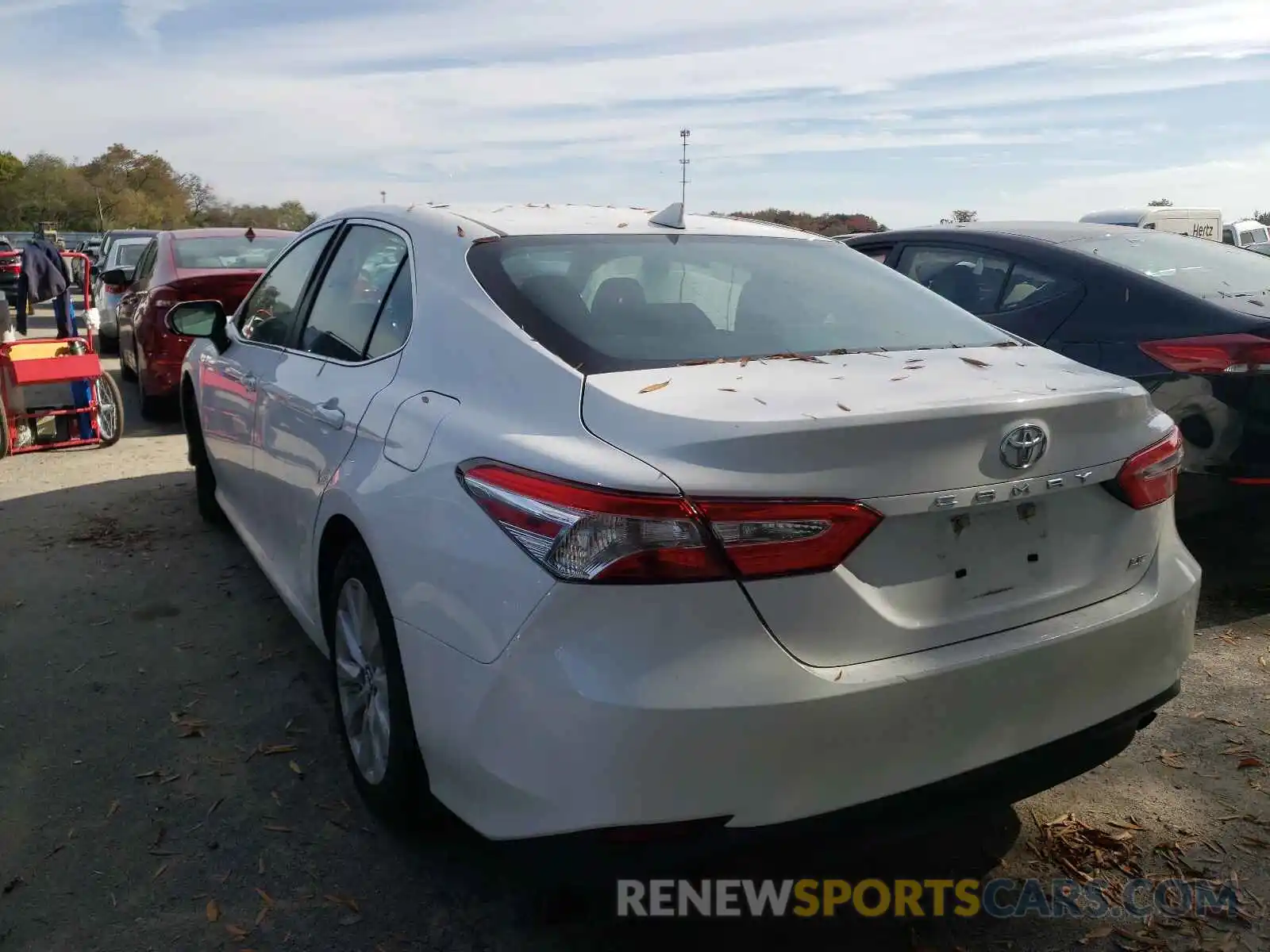 3 Photograph of a damaged car 4T1B11HK9KU805035 TOYOTA CAMRY 2019