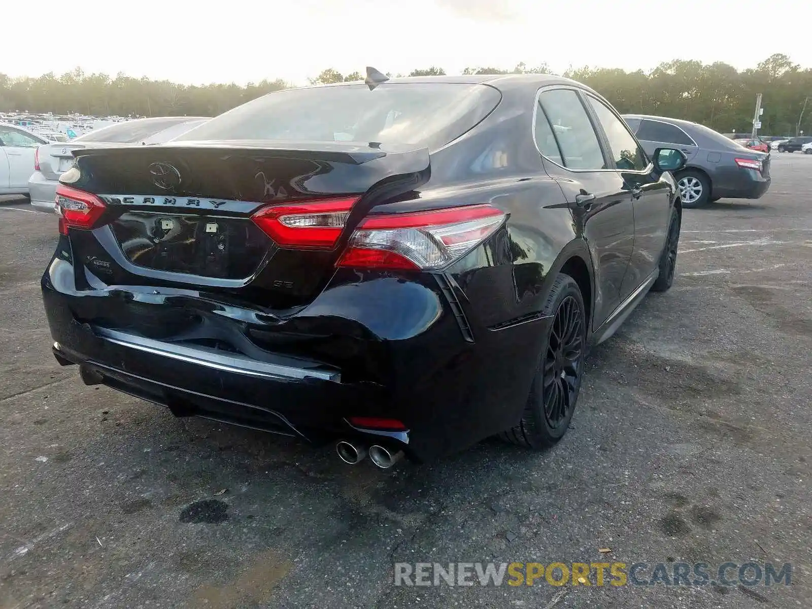 4 Photograph of a damaged car 4T1B11HK9KU805116 TOYOTA CAMRY 2019