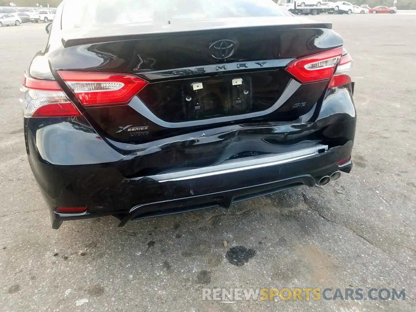 9 Photograph of a damaged car 4T1B11HK9KU805116 TOYOTA CAMRY 2019