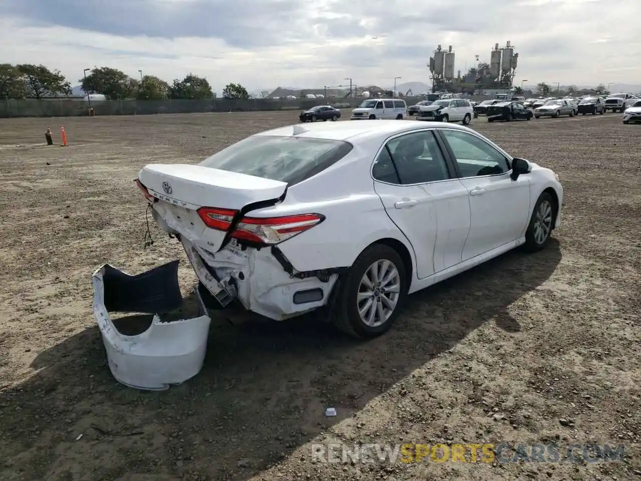 4 Photograph of a damaged car 4T1B11HK9KU805746 TOYOTA CAMRY 2019