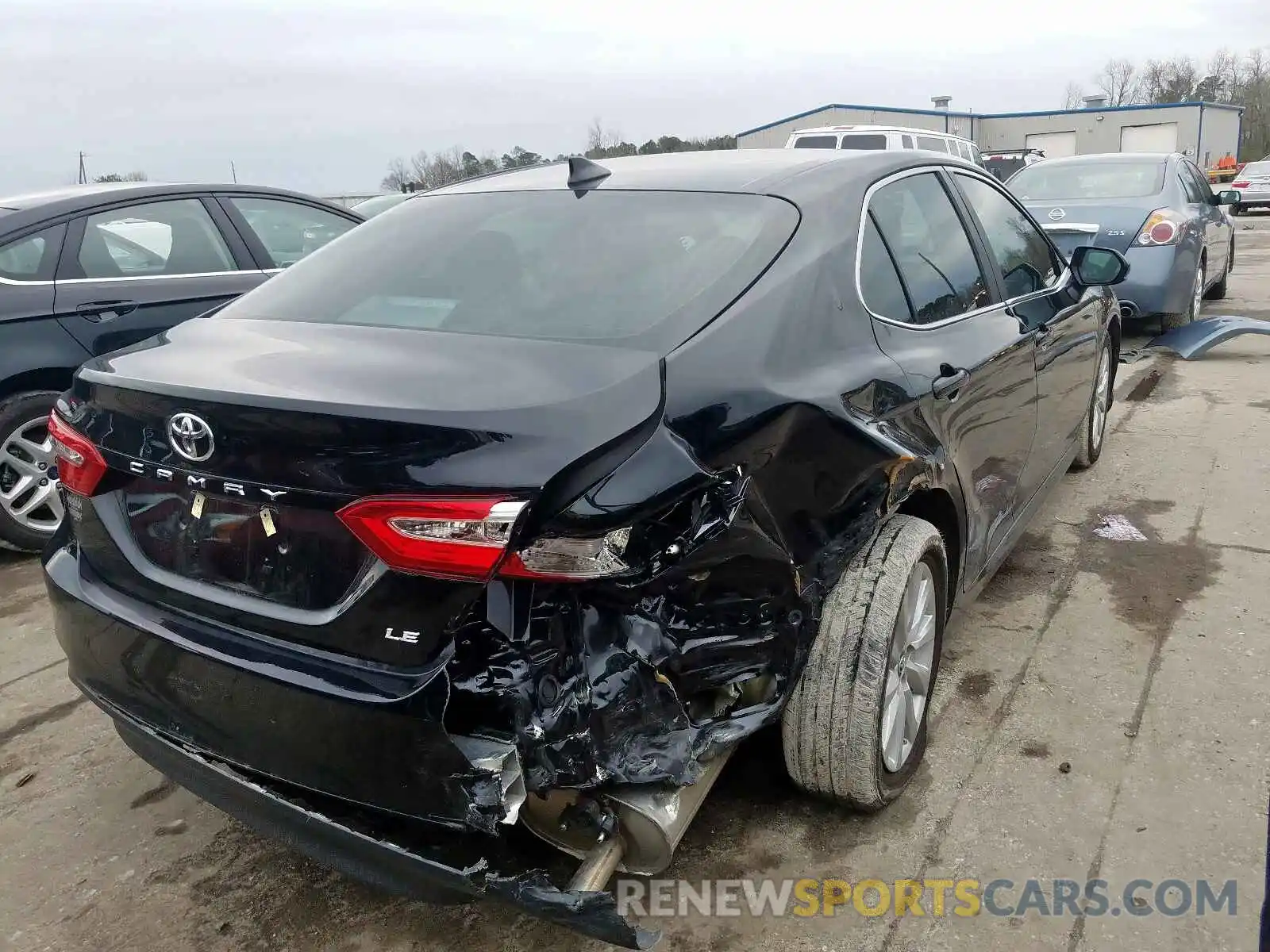 4 Photograph of a damaged car 4T1B11HK9KU805844 TOYOTA CAMRY 2019