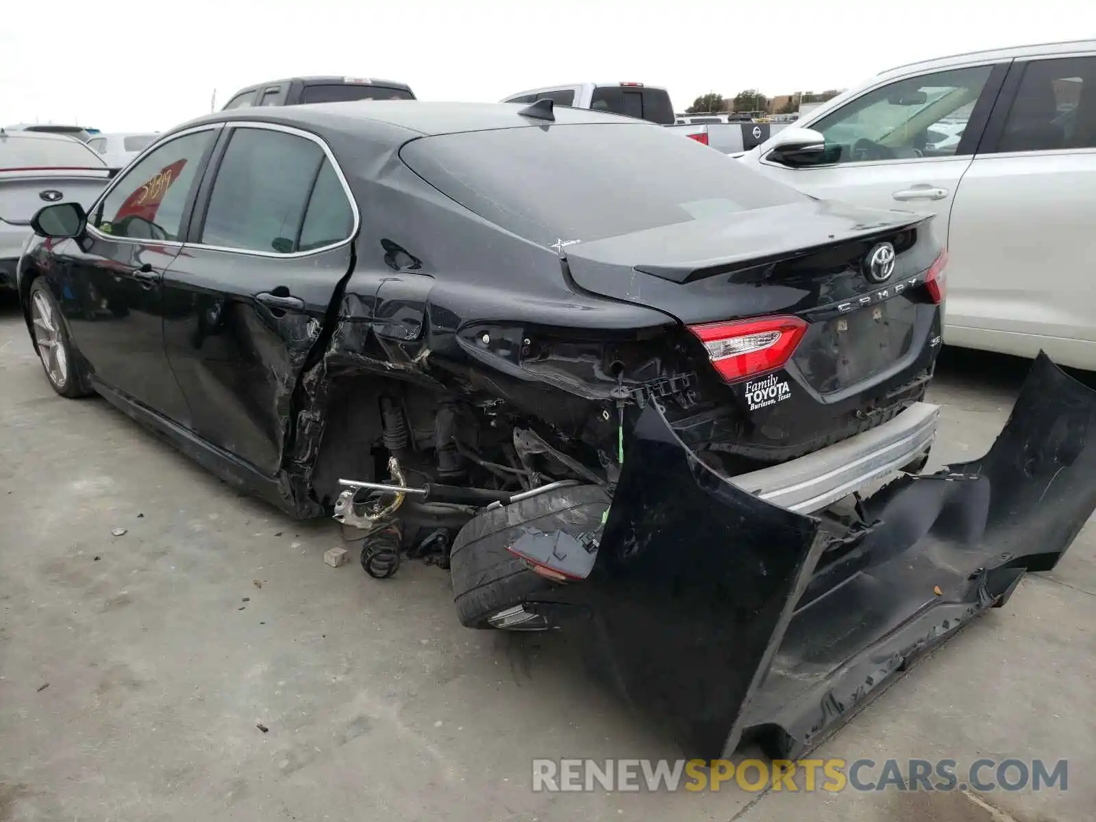 3 Photograph of a damaged car 4T1B11HK9KU805942 TOYOTA CAMRY 2019