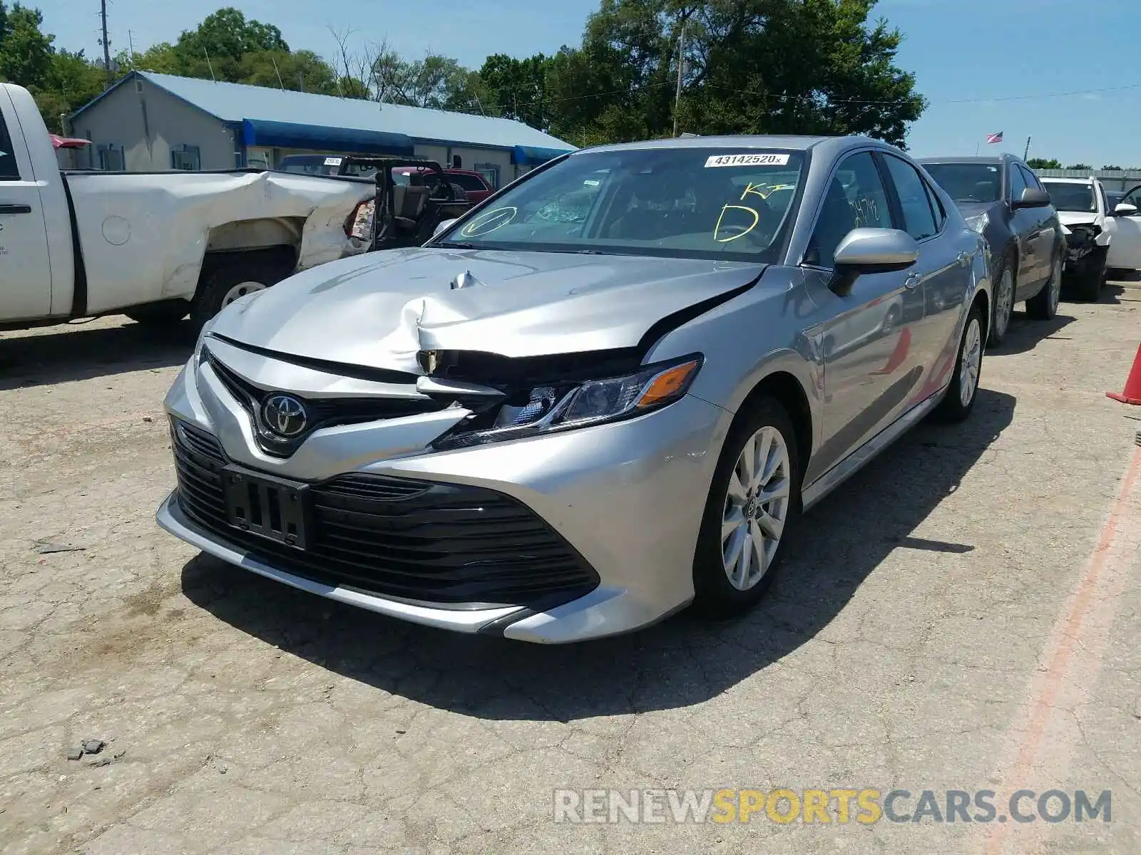 2 Photograph of a damaged car 4T1B11HK9KU807545 TOYOTA CAMRY 2019