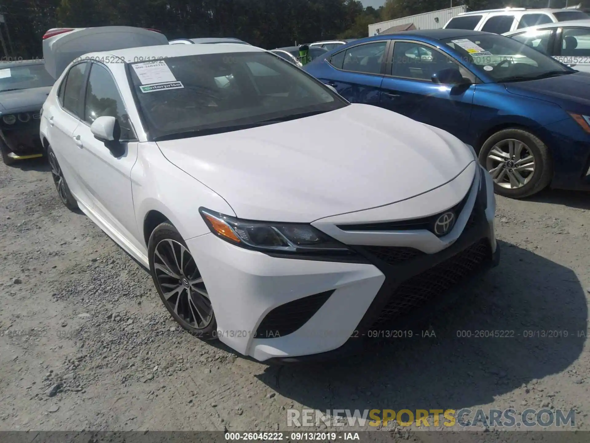 1 Photograph of a damaged car 4T1B11HK9KU808582 TOYOTA CAMRY 2019