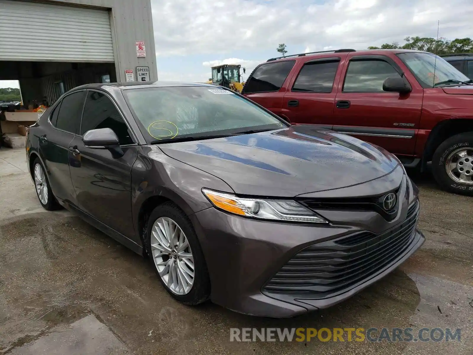 1 Photograph of a damaged car 4T1B11HK9KU809036 TOYOTA CAMRY 2019