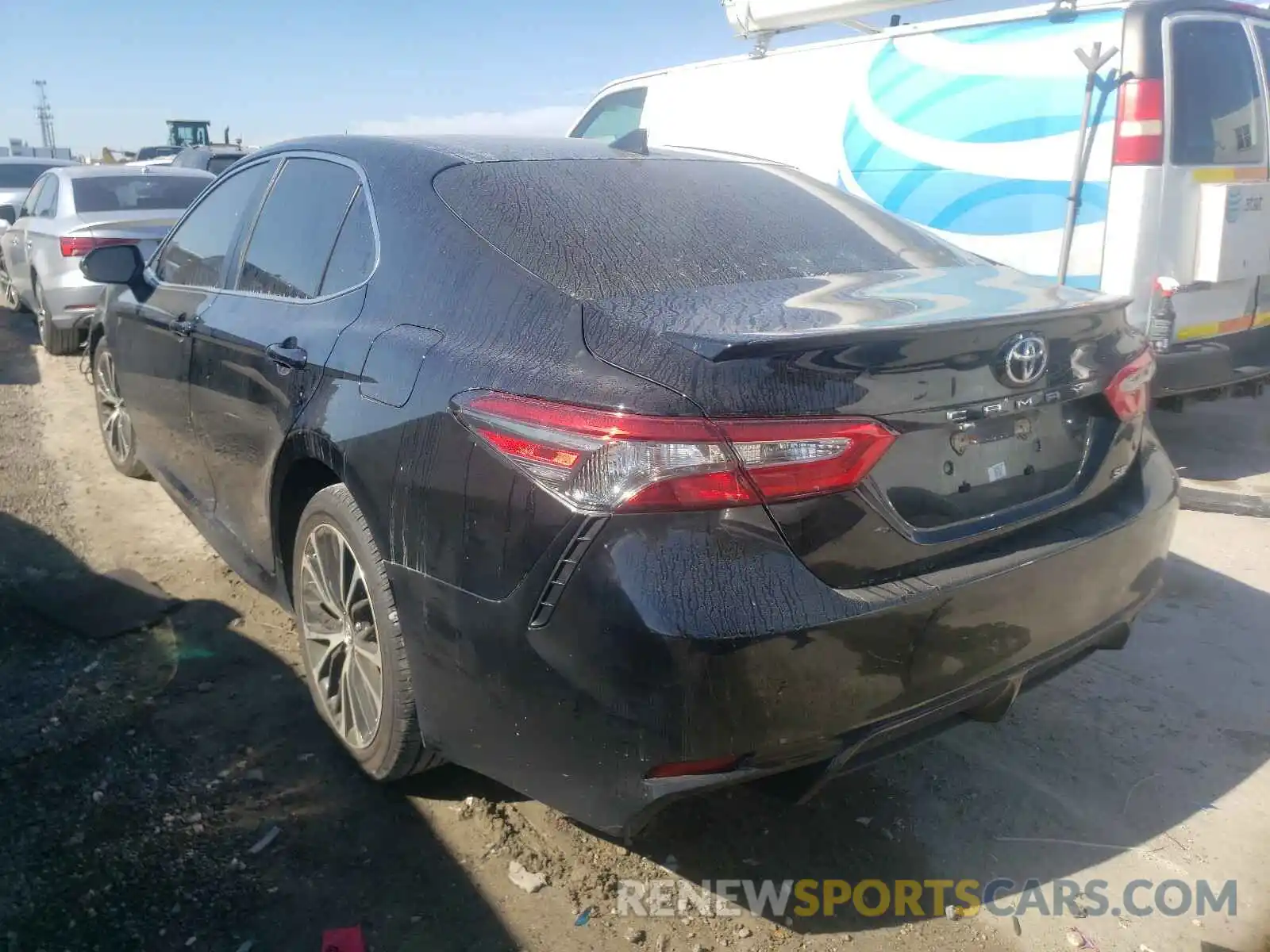 3 Photograph of a damaged car 4T1B11HK9KU809537 TOYOTA CAMRY 2019