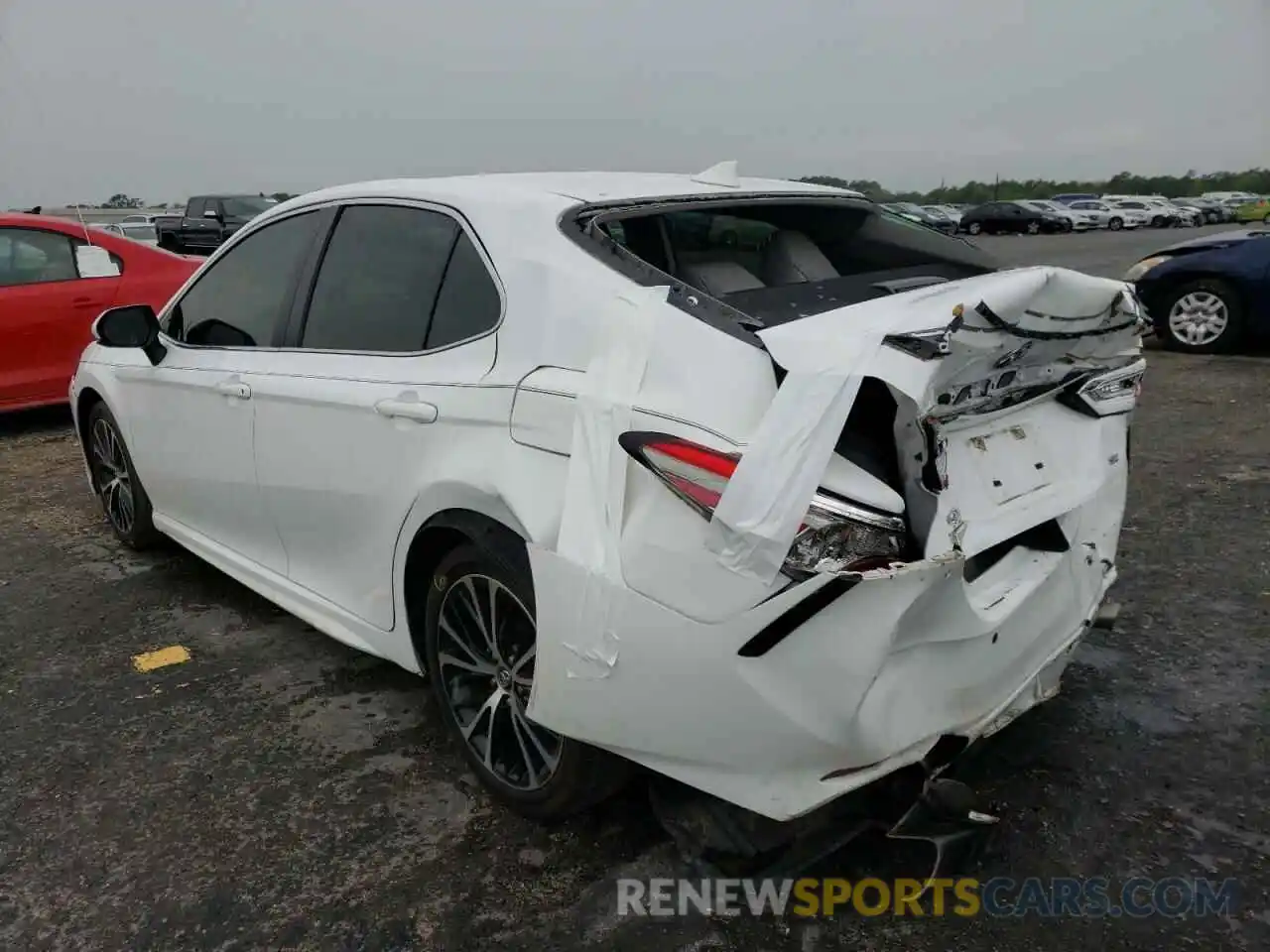 3 Photograph of a damaged car 4T1B11HK9KU810865 TOYOTA CAMRY 2019