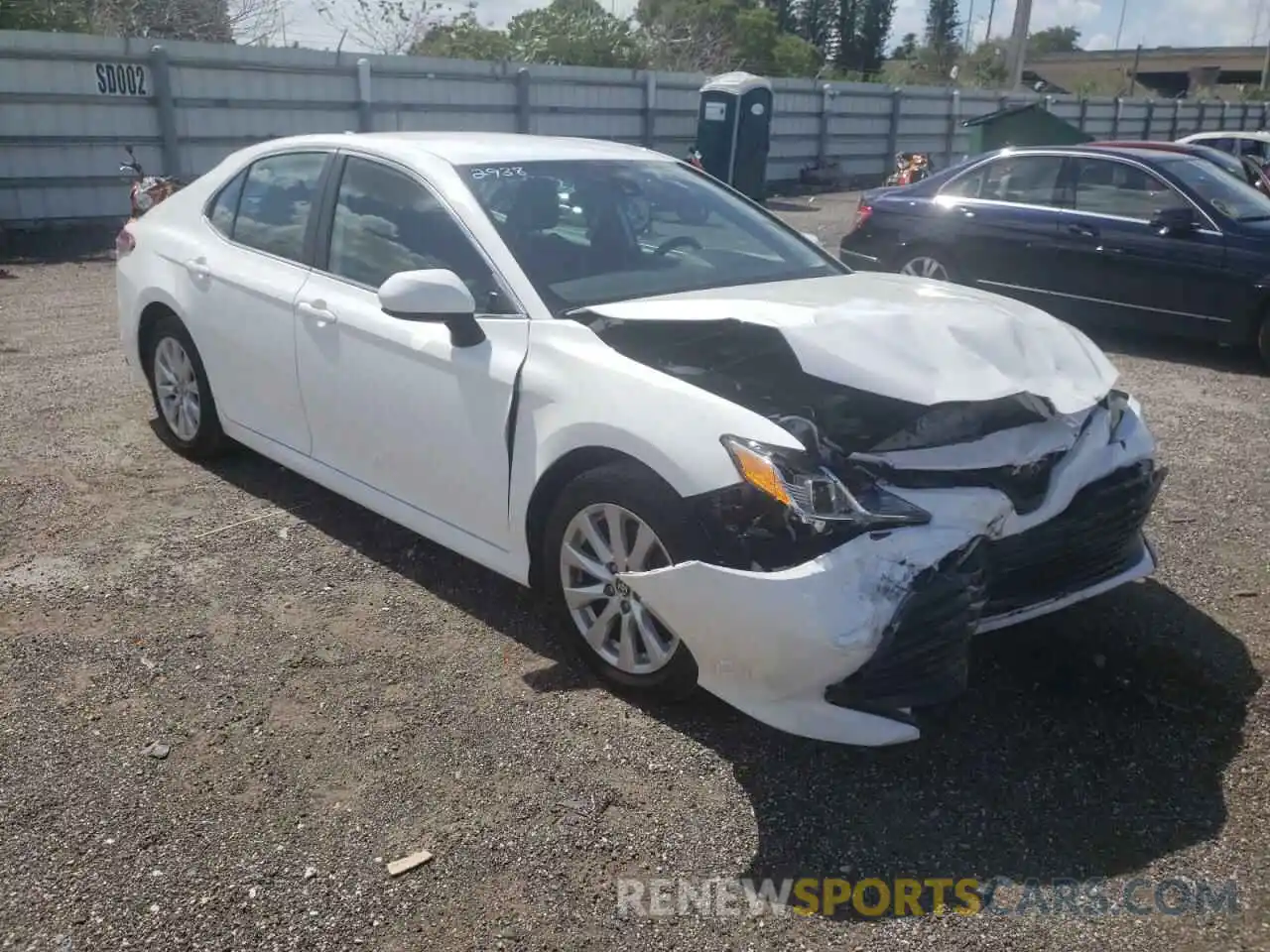 1 Photograph of a damaged car 4T1B11HK9KU812938 TOYOTA CAMRY 2019