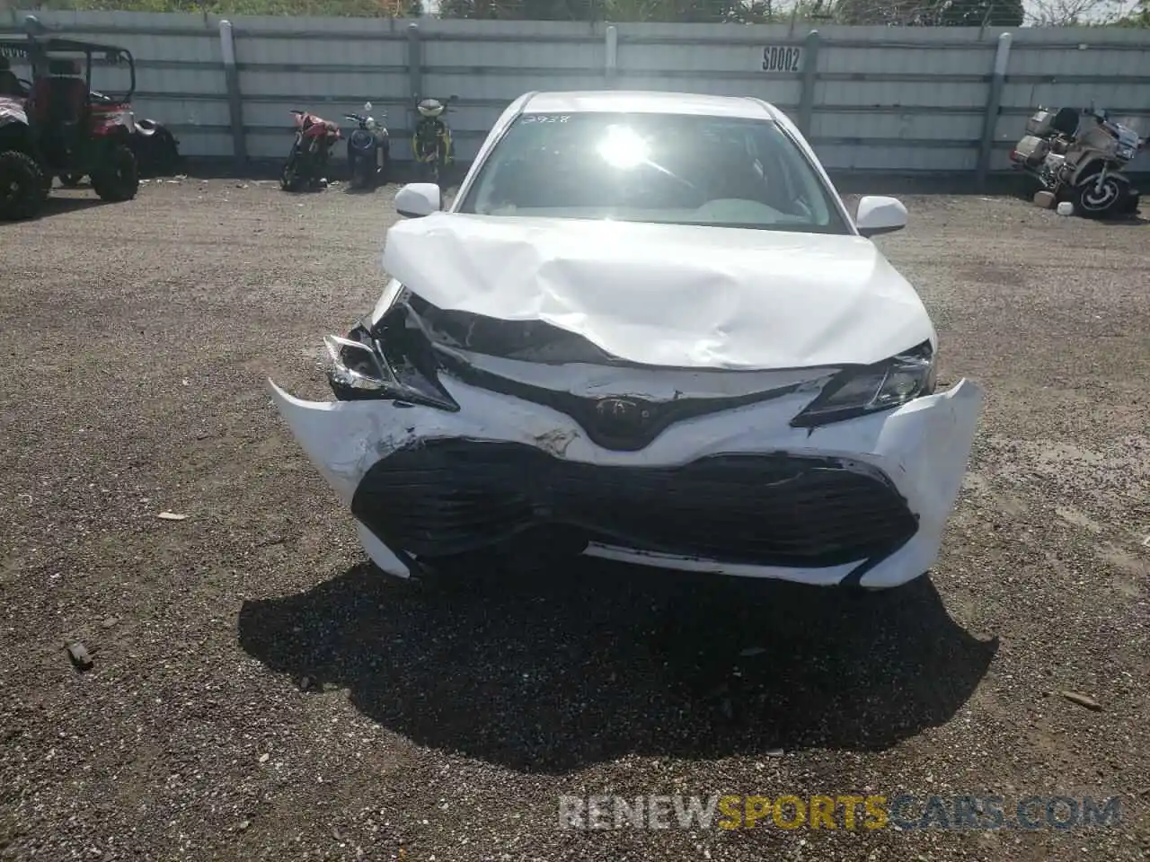 9 Photograph of a damaged car 4T1B11HK9KU812938 TOYOTA CAMRY 2019