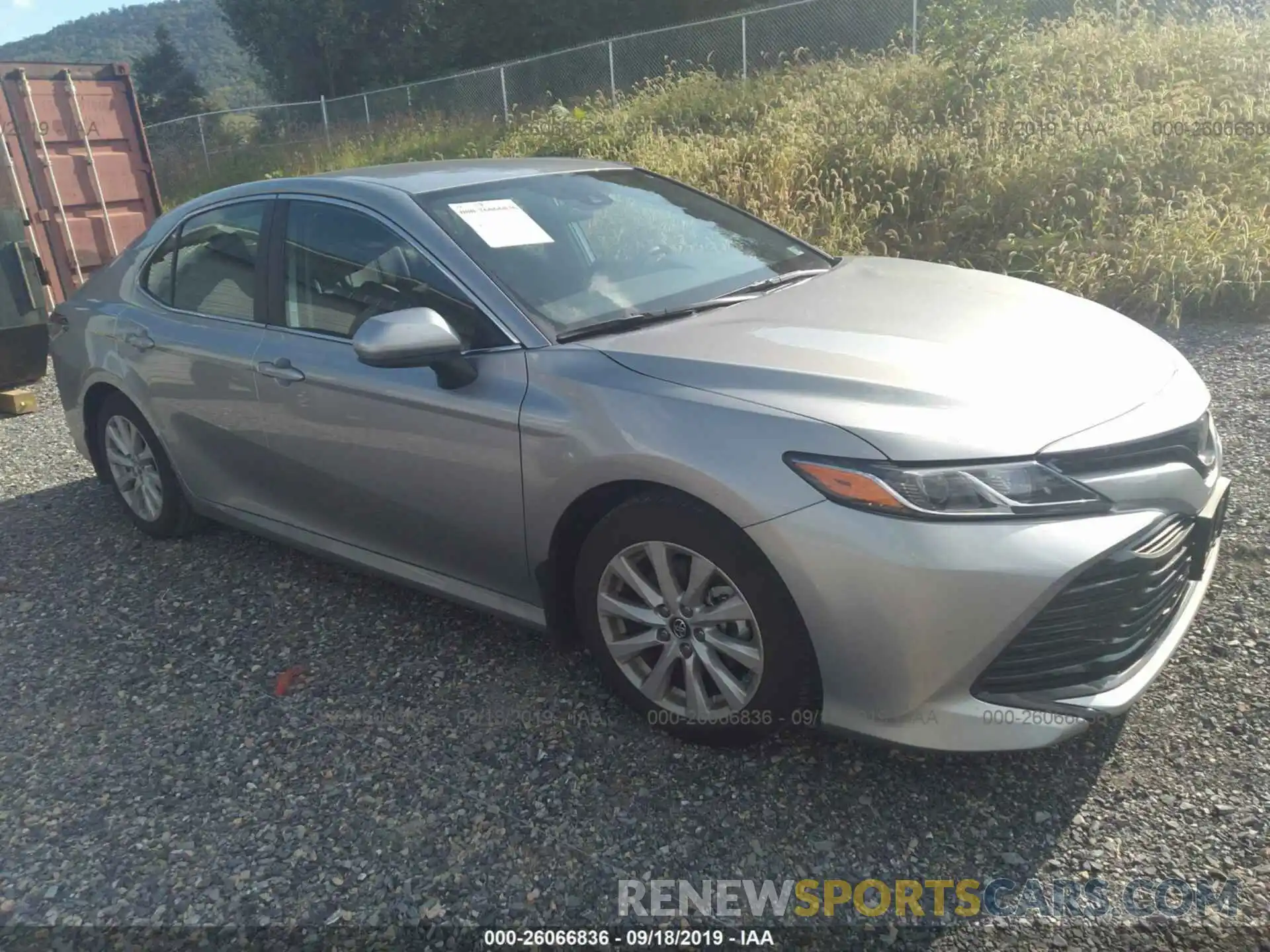 1 Photograph of a damaged car 4T1B11HK9KU813653 TOYOTA CAMRY 2019