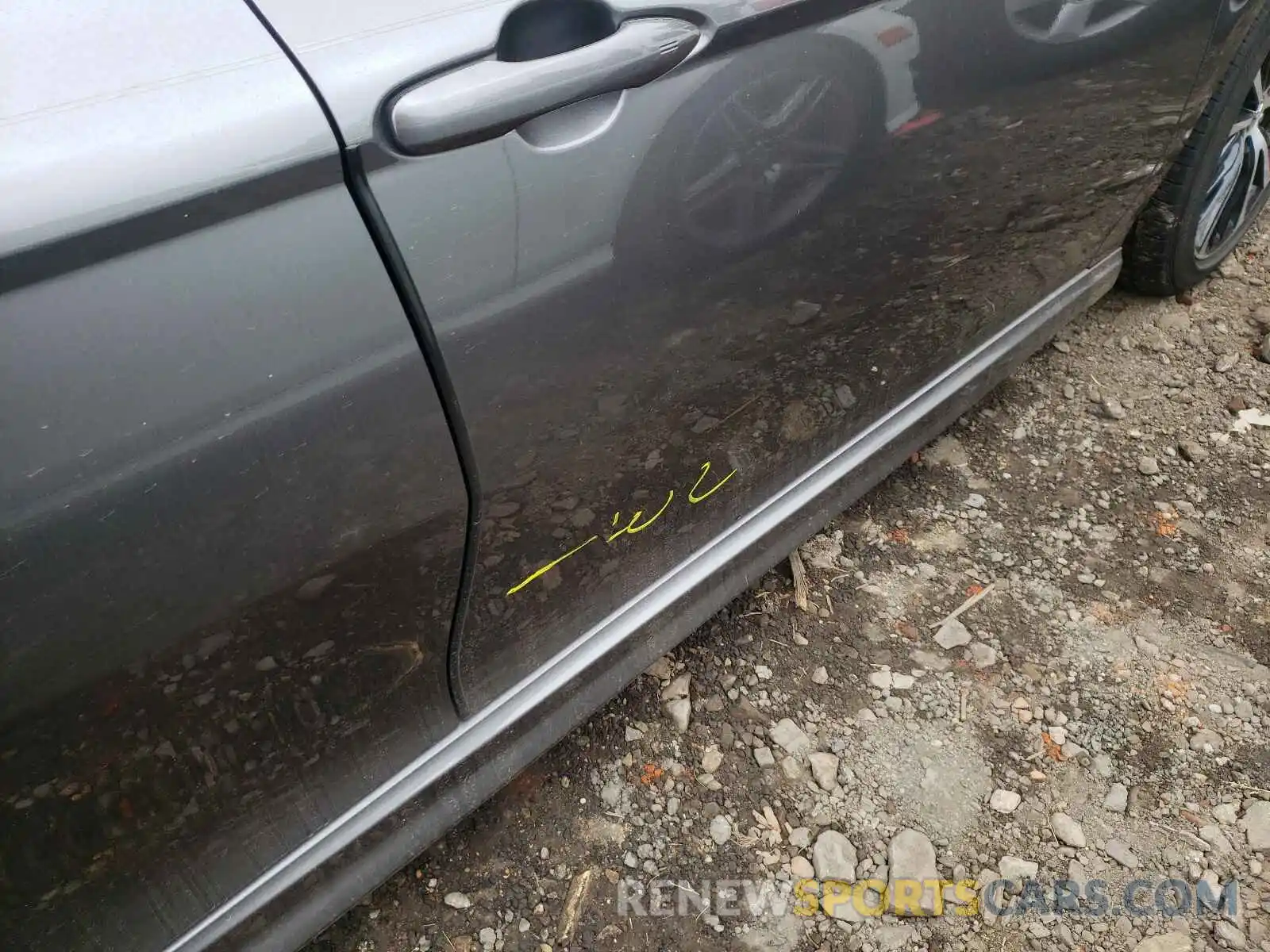 9 Photograph of a damaged car 4T1B11HK9KU814625 TOYOTA CAMRY 2019