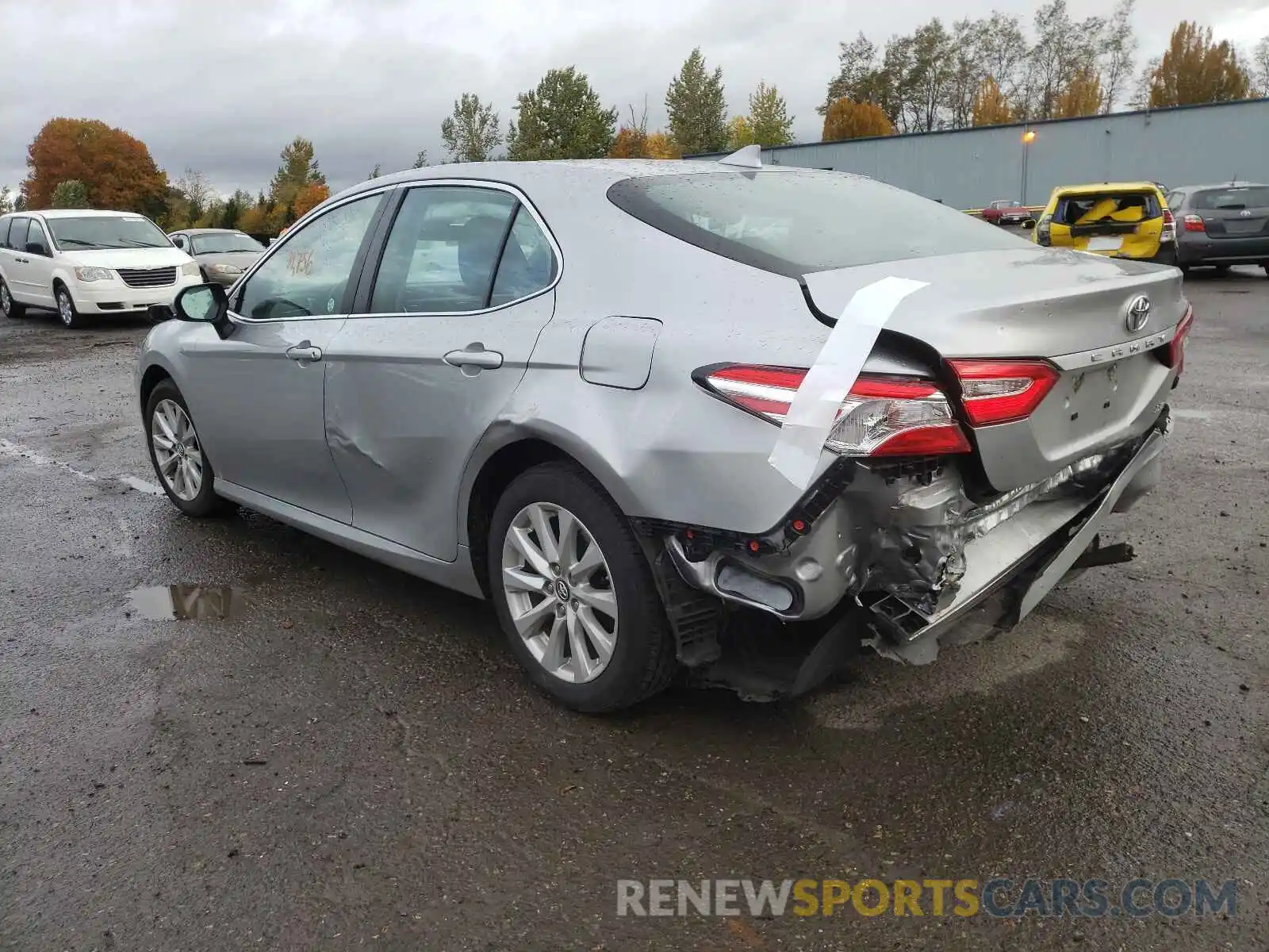 3 Photograph of a damaged car 4T1B11HK9KU816150 TOYOTA CAMRY 2019