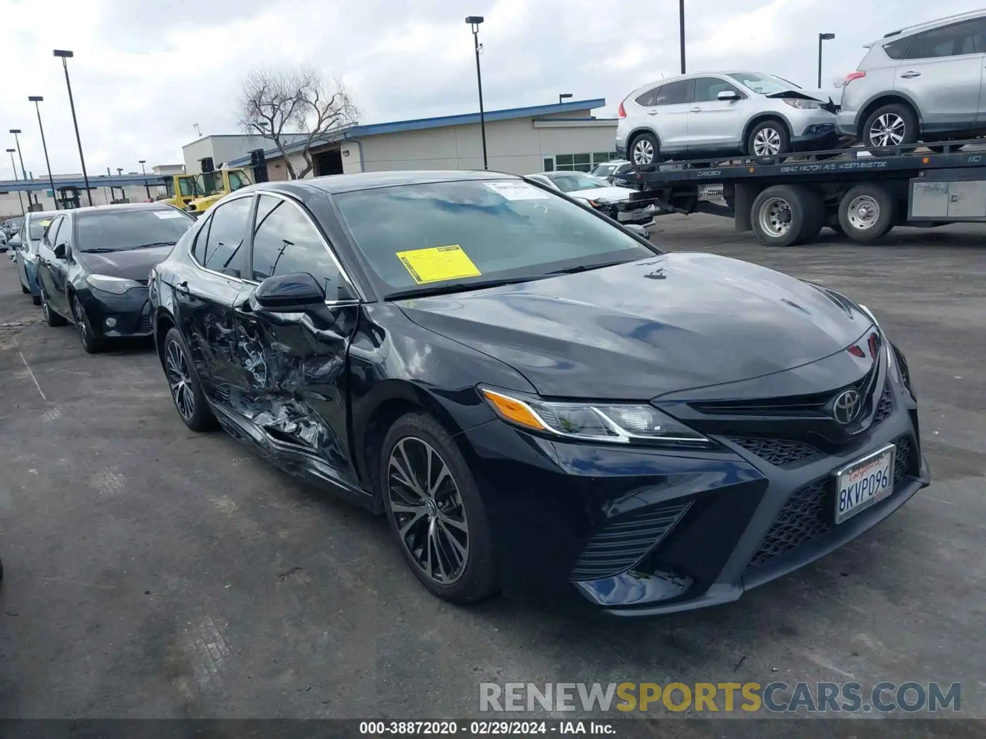 1 Photograph of a damaged car 4T1B11HK9KU817119 TOYOTA CAMRY 2019