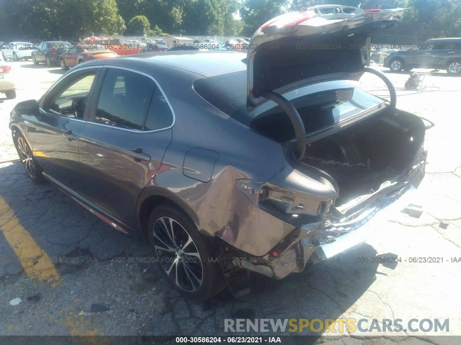 3 Photograph of a damaged car 4T1B11HK9KU817220 TOYOTA CAMRY 2019