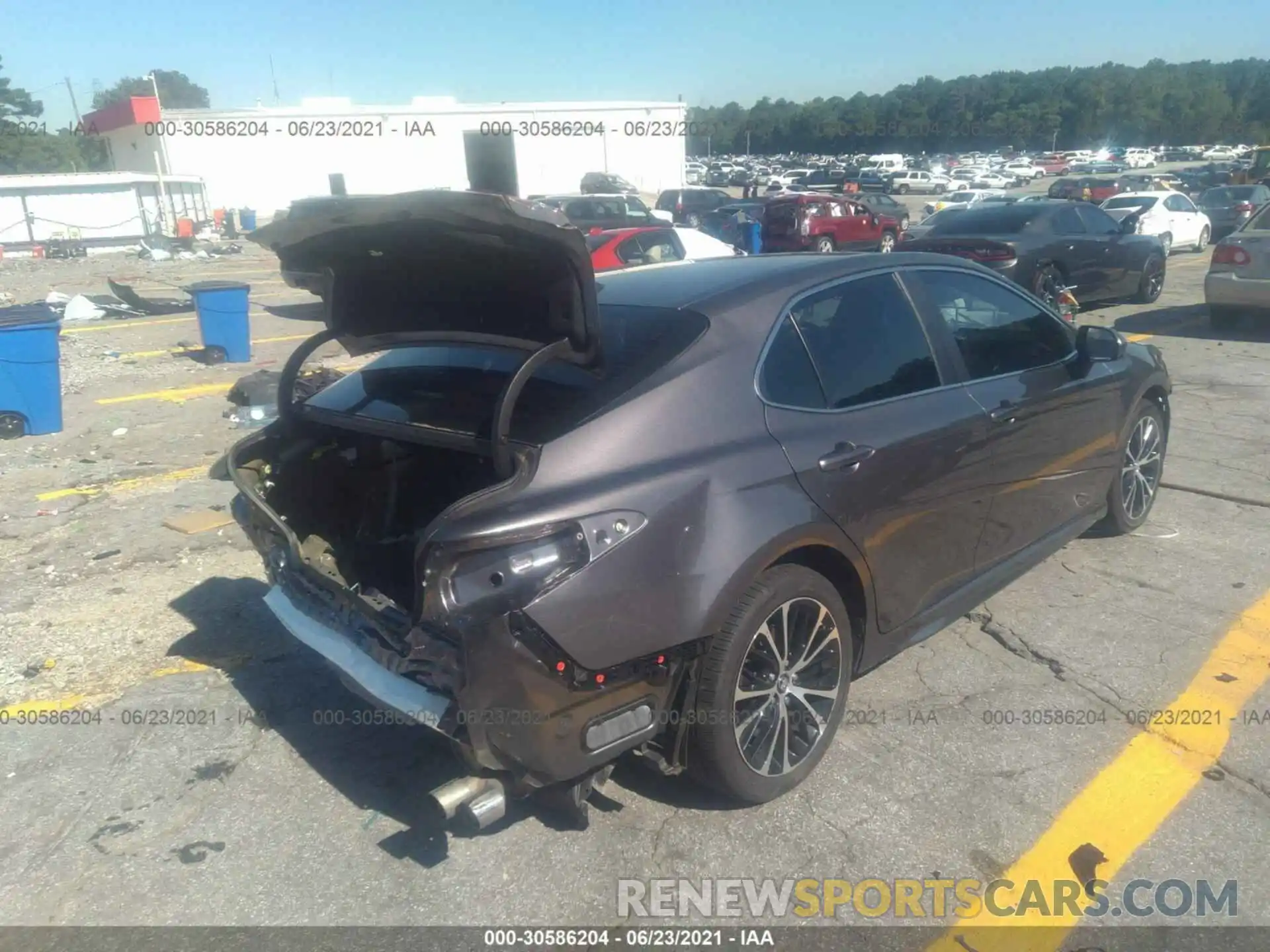 4 Photograph of a damaged car 4T1B11HK9KU817220 TOYOTA CAMRY 2019