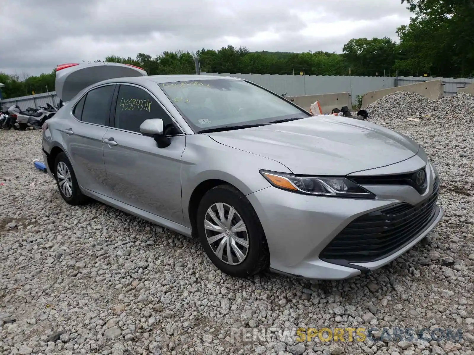 1 Photograph of a damaged car 4T1B11HK9KU818920 TOYOTA CAMRY 2019