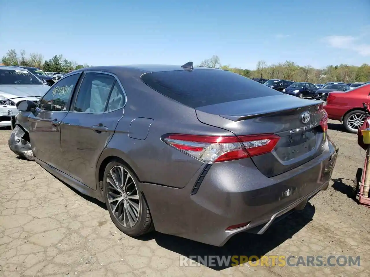 3 Photograph of a damaged car 4T1B11HK9KU820697 TOYOTA CAMRY 2019