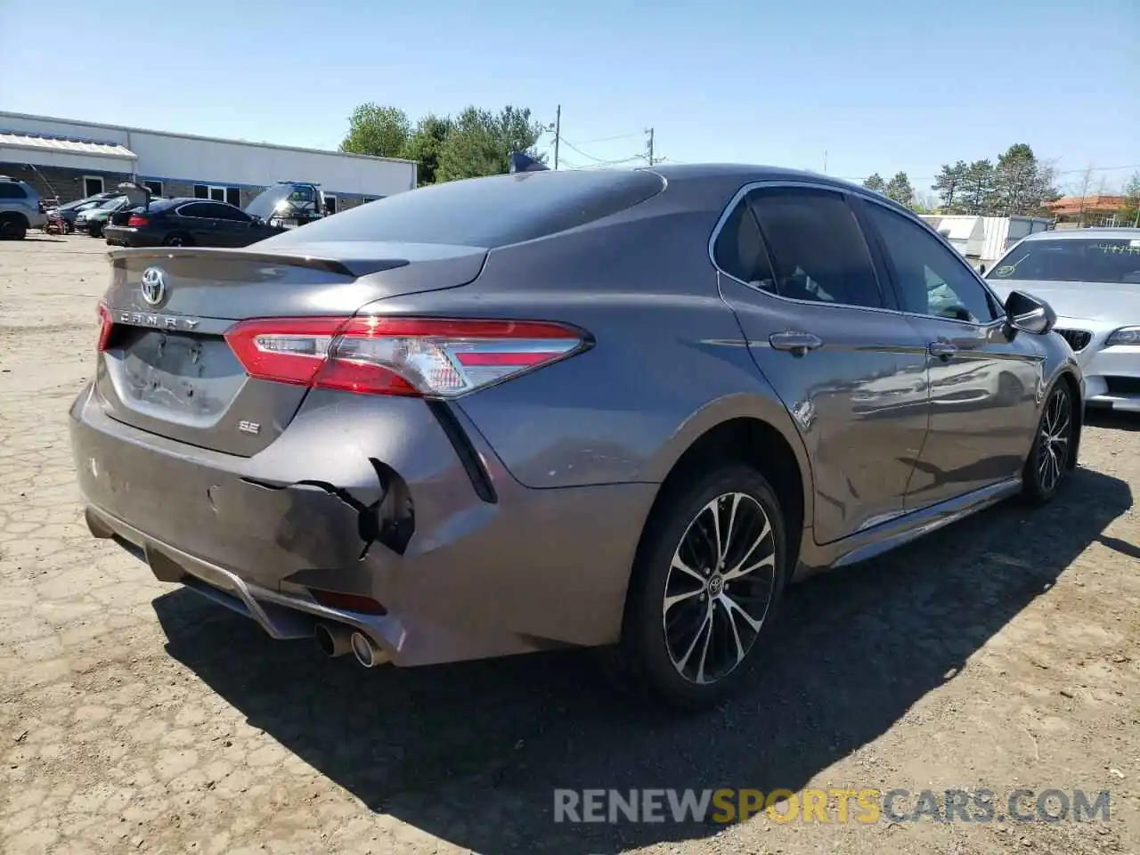 4 Photograph of a damaged car 4T1B11HK9KU820697 TOYOTA CAMRY 2019