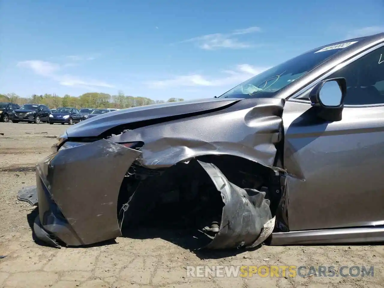 9 Photograph of a damaged car 4T1B11HK9KU820697 TOYOTA CAMRY 2019