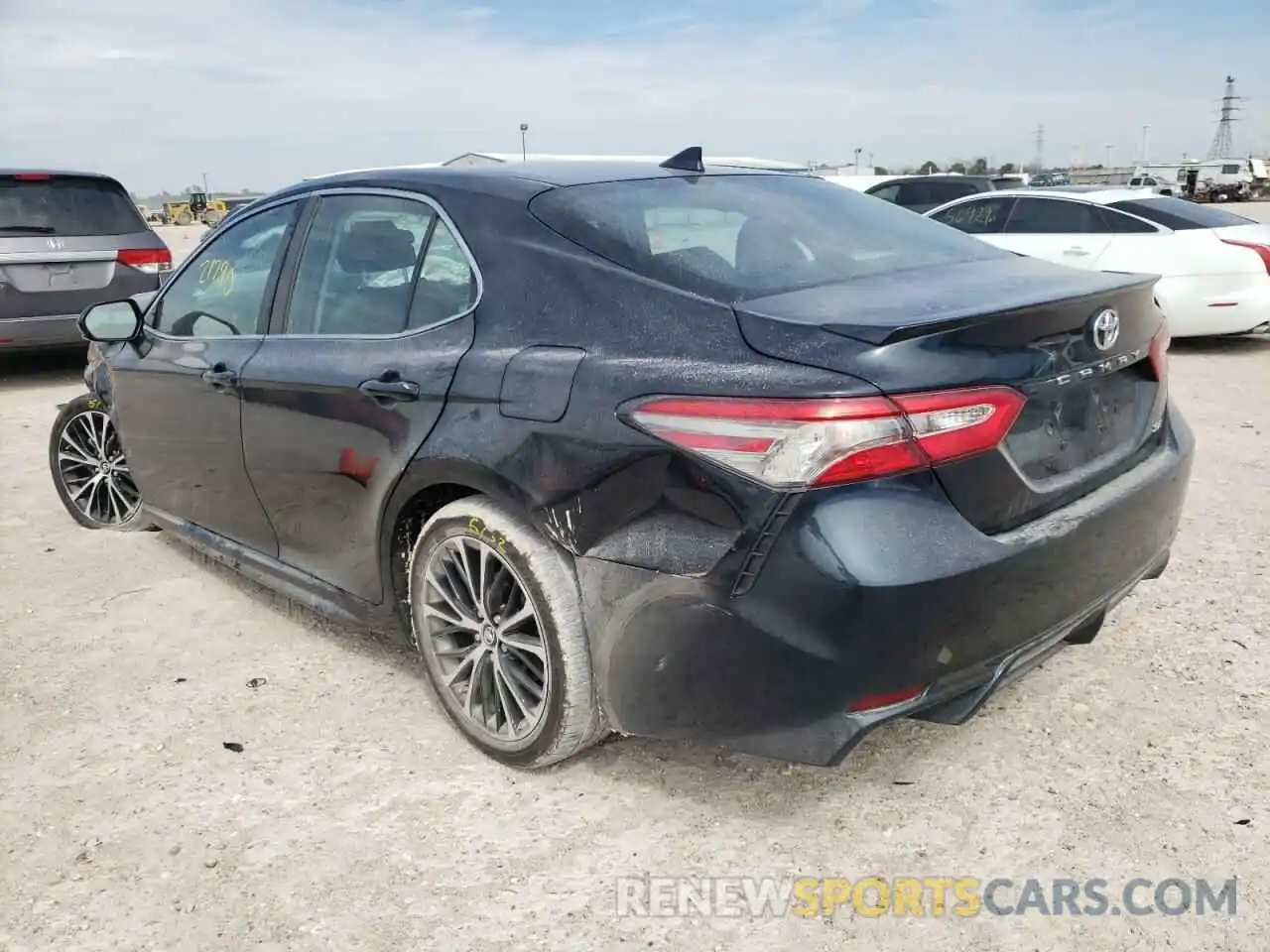 3 Photograph of a damaged car 4T1B11HK9KU821137 TOYOTA CAMRY 2019