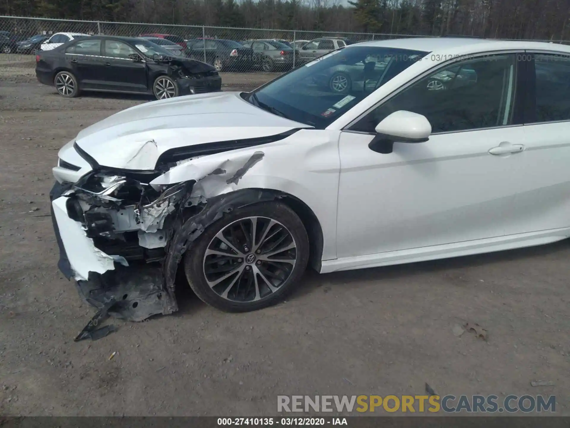 6 Photograph of a damaged car 4T1B11HK9KU822725 TOYOTA CAMRY 2019