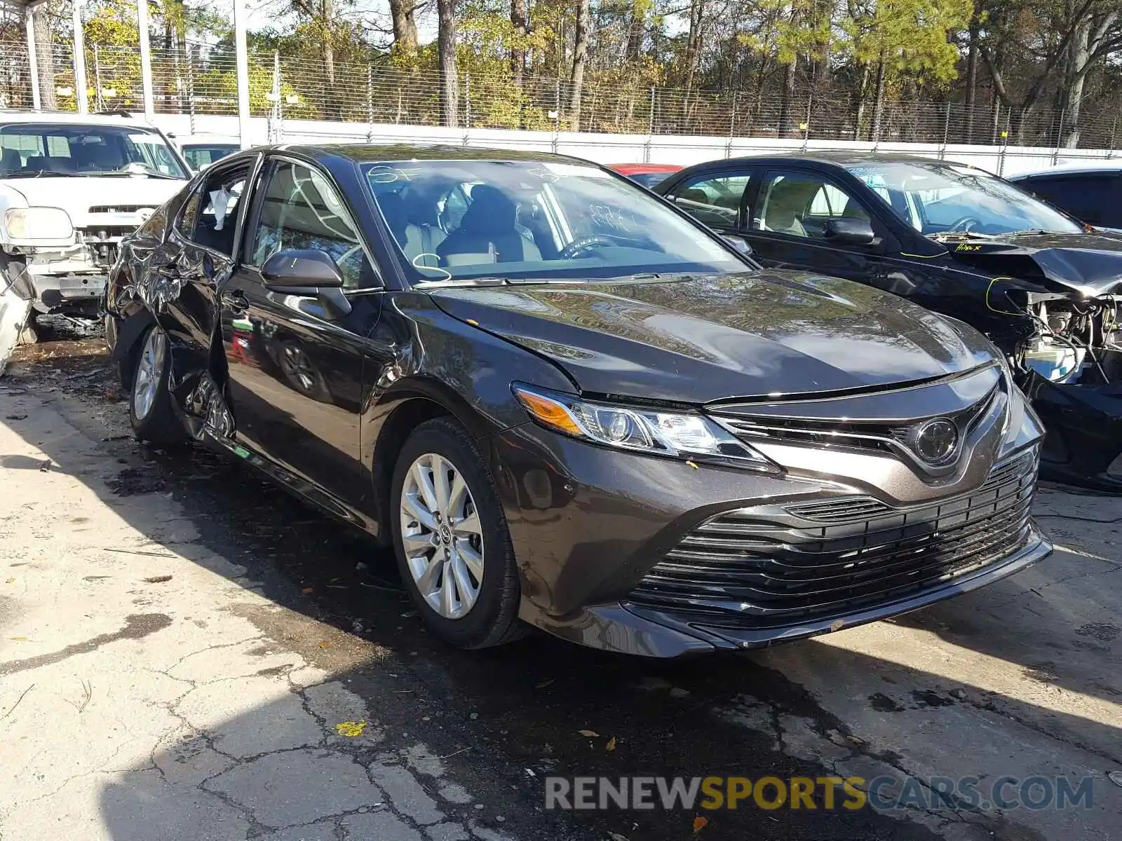 1 Photograph of a damaged car 4T1B11HK9KU824121 TOYOTA CAMRY 2019