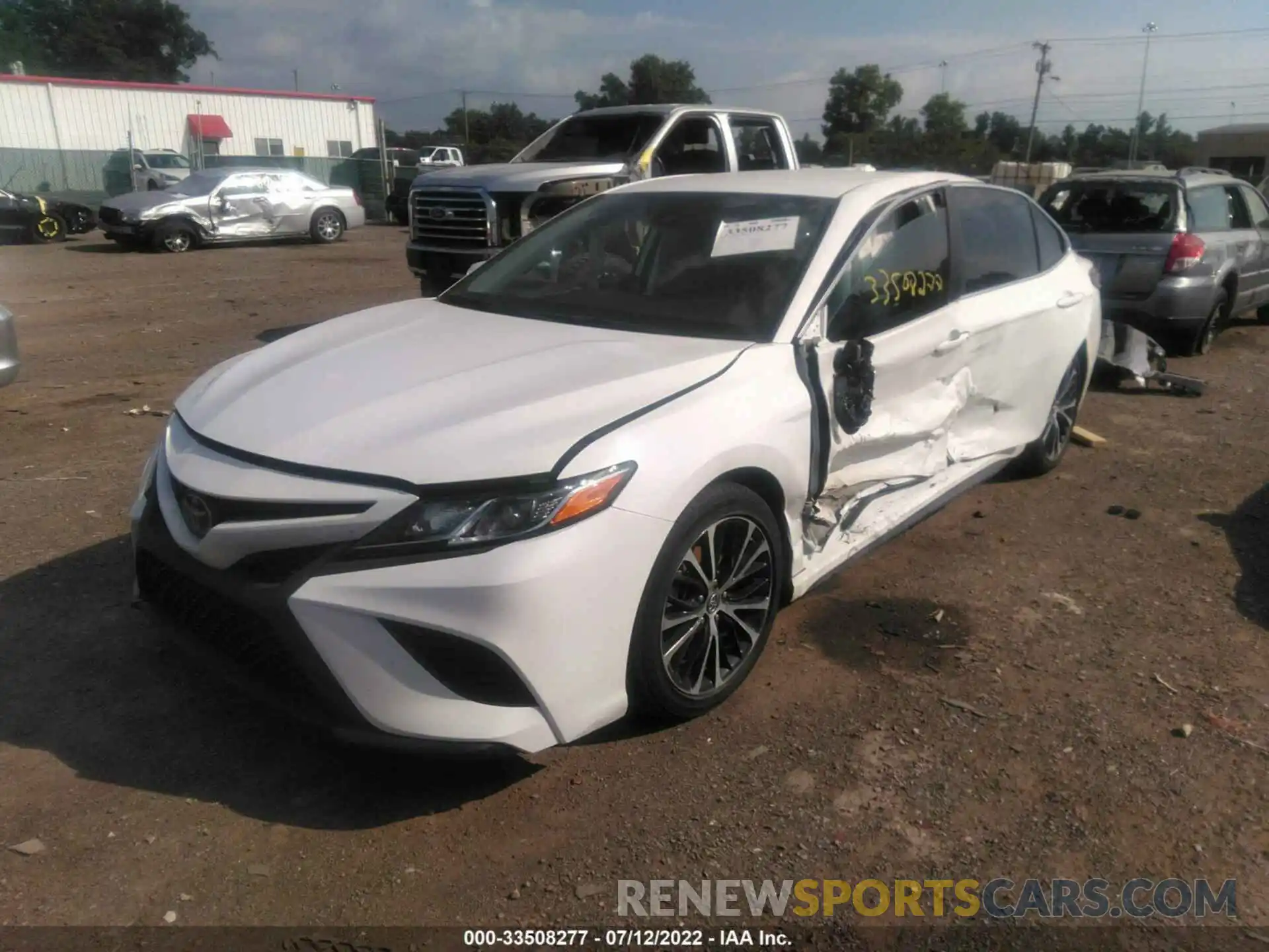 6 Photograph of a damaged car 4T1B11HK9KU824636 TOYOTA CAMRY 2019