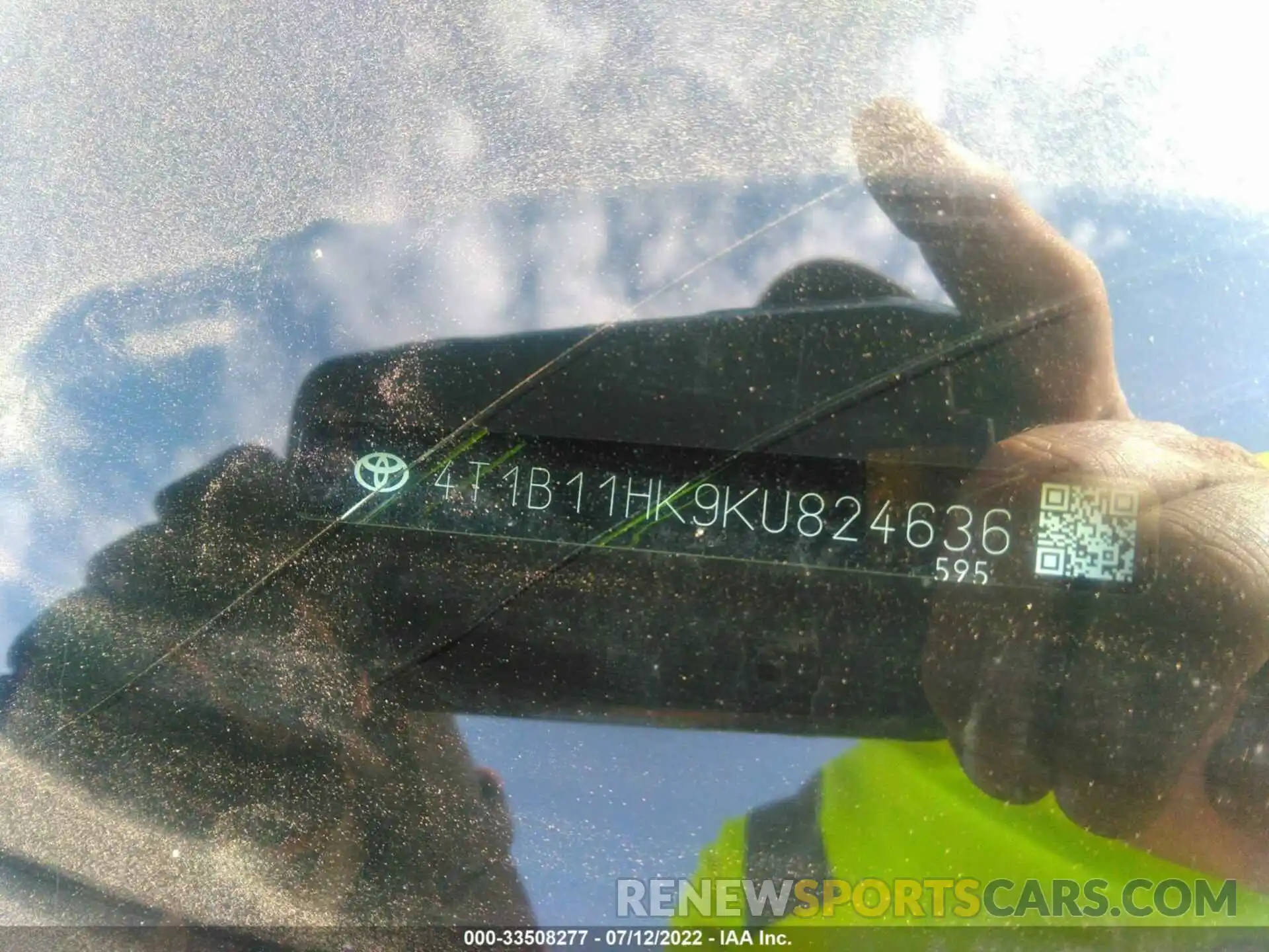 9 Photograph of a damaged car 4T1B11HK9KU824636 TOYOTA CAMRY 2019