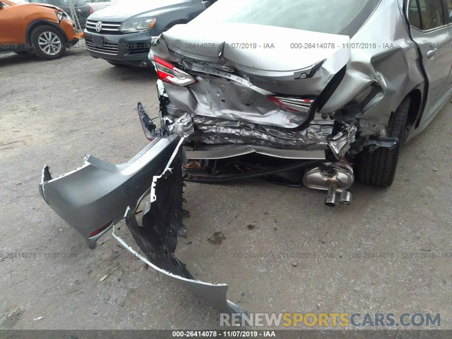 6 Photograph of a damaged car 4T1B11HK9KU824944 TOYOTA CAMRY 2019