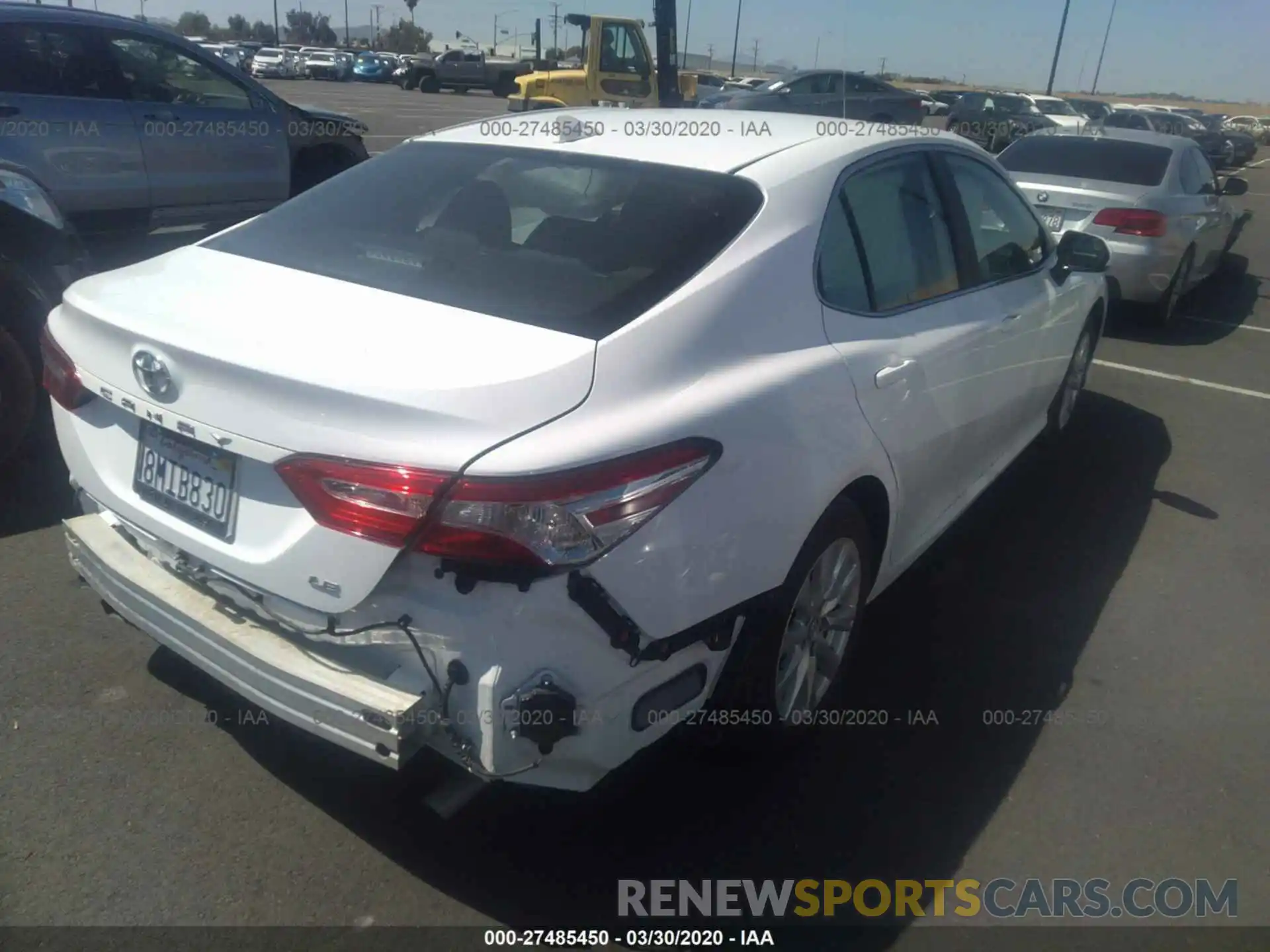 4 Photograph of a damaged car 4T1B11HK9KU825382 TOYOTA CAMRY 2019