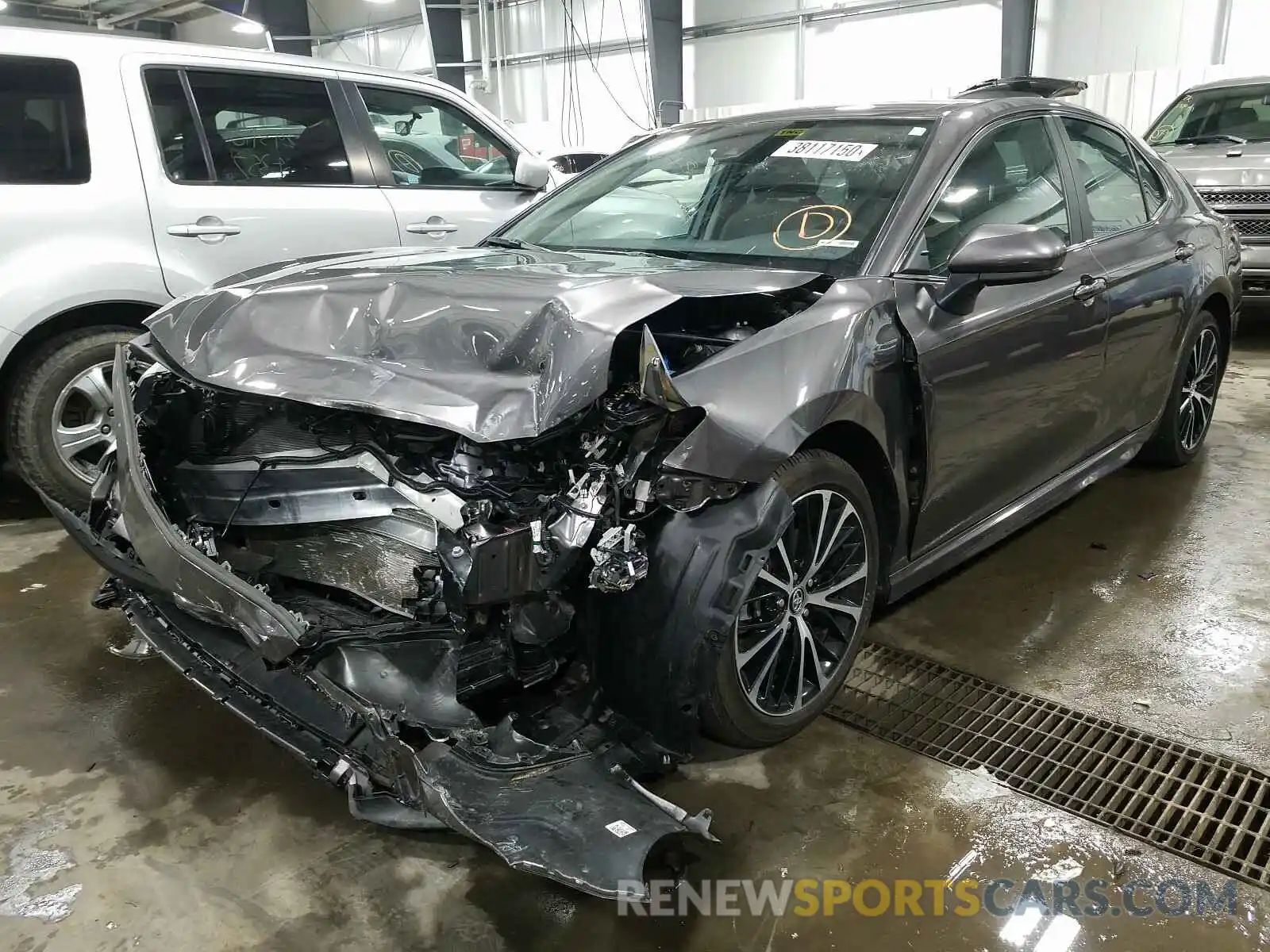 2 Photograph of a damaged car 4T1B11HK9KU825530 TOYOTA CAMRY 2019