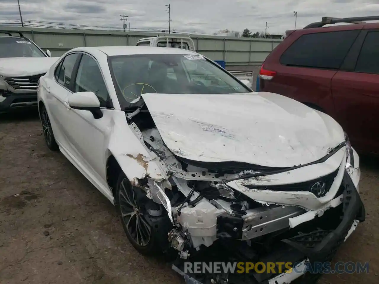 1 Photograph of a damaged car 4T1B11HK9KU827035 TOYOTA CAMRY 2019