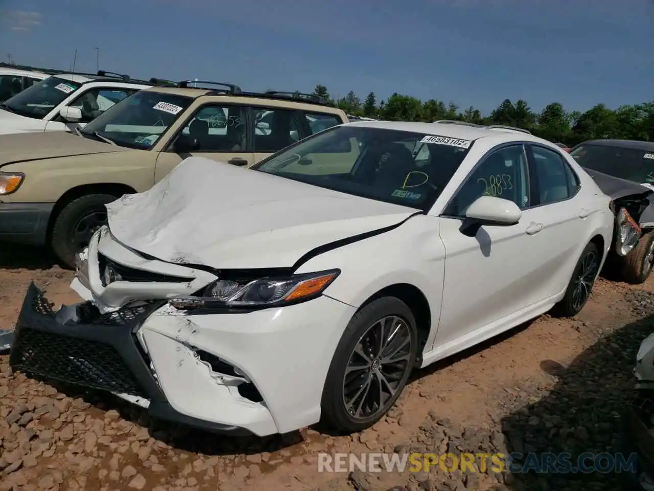 2 Photograph of a damaged car 4T1B11HK9KU827035 TOYOTA CAMRY 2019