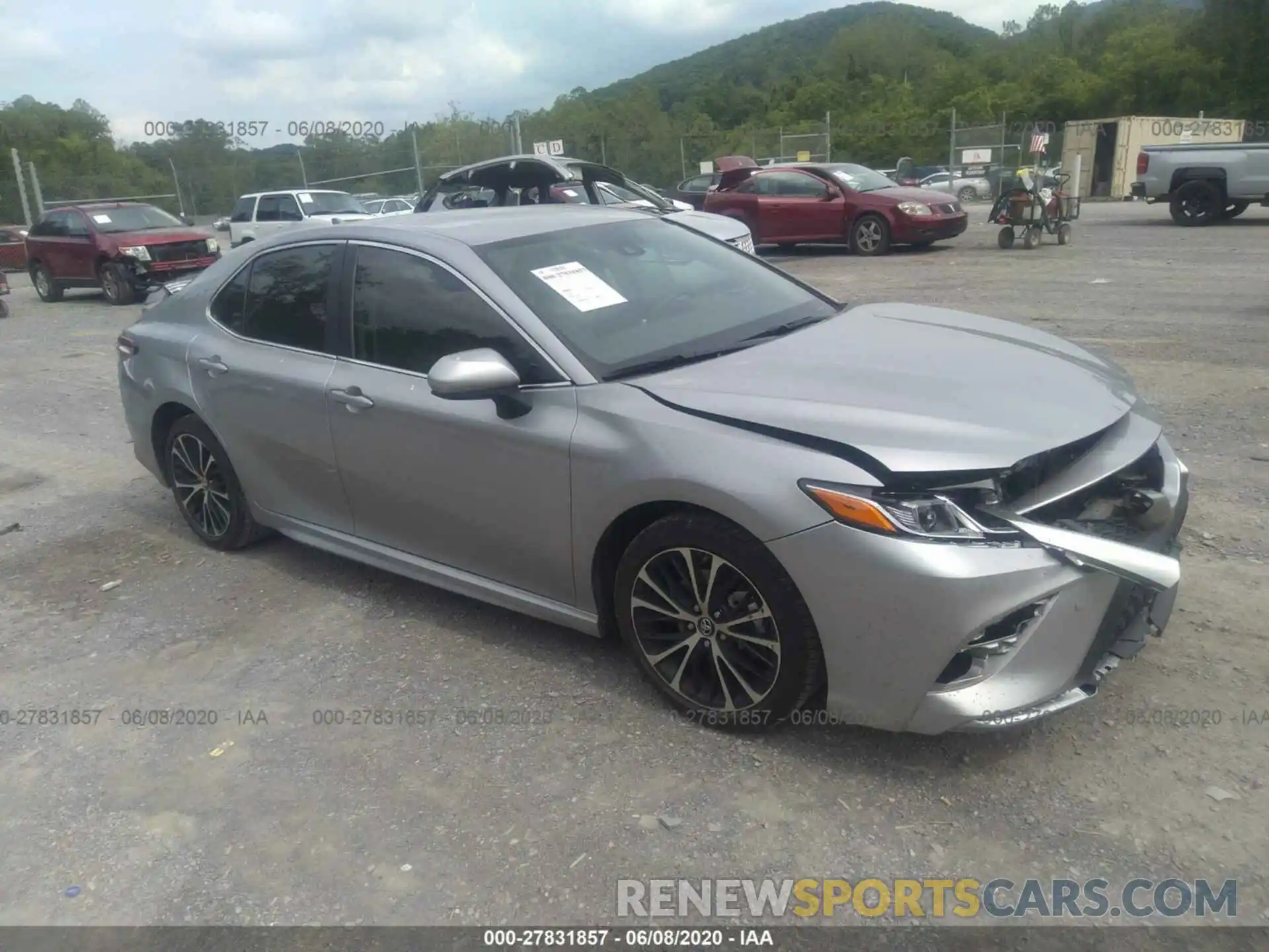 1 Photograph of a damaged car 4T1B11HK9KU827844 TOYOTA CAMRY 2019