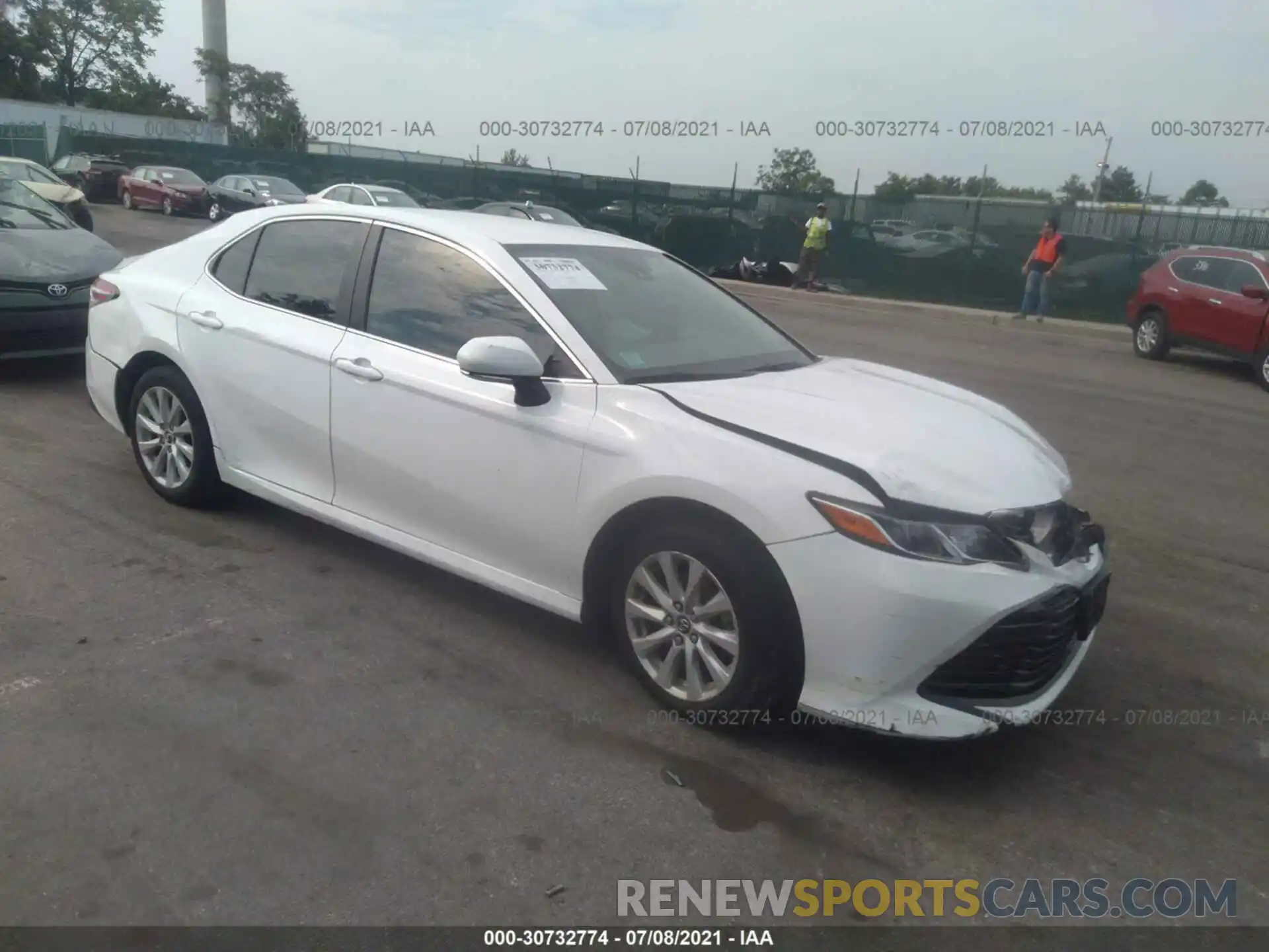 1 Photograph of a damaged car 4T1B11HK9KU828024 TOYOTA CAMRY 2019