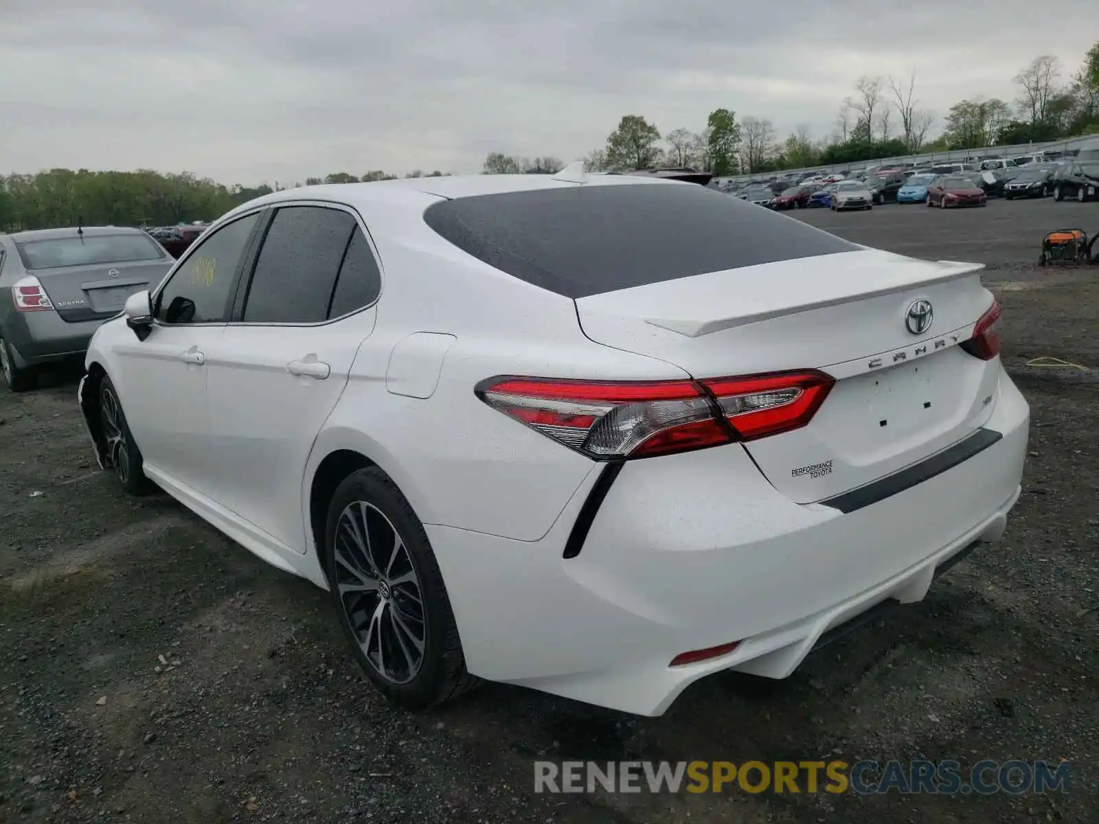 3 Photograph of a damaged car 4T1B11HK9KU829724 TOYOTA CAMRY 2019