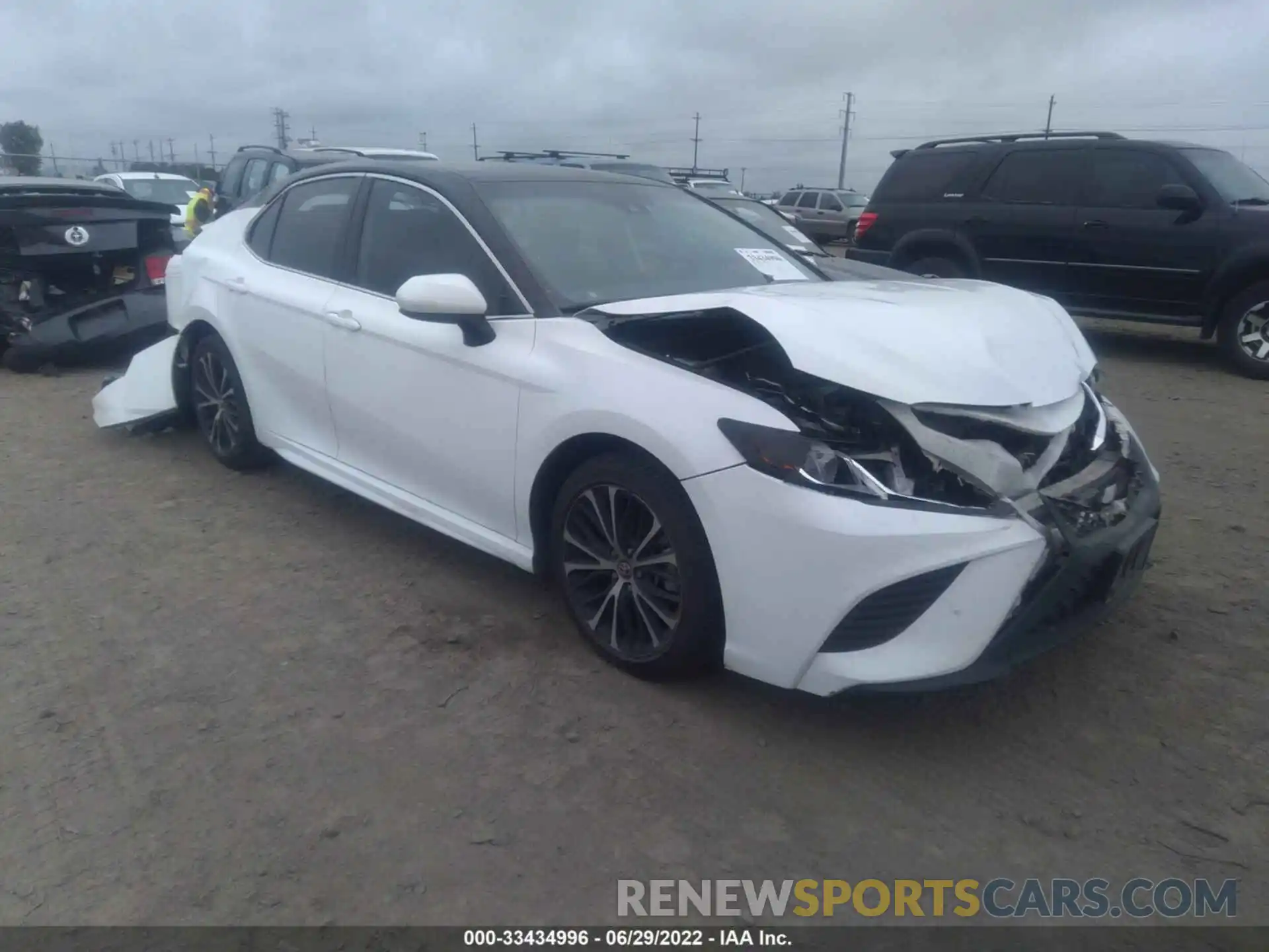 1 Photograph of a damaged car 4T1B11HK9KU830422 TOYOTA CAMRY 2019