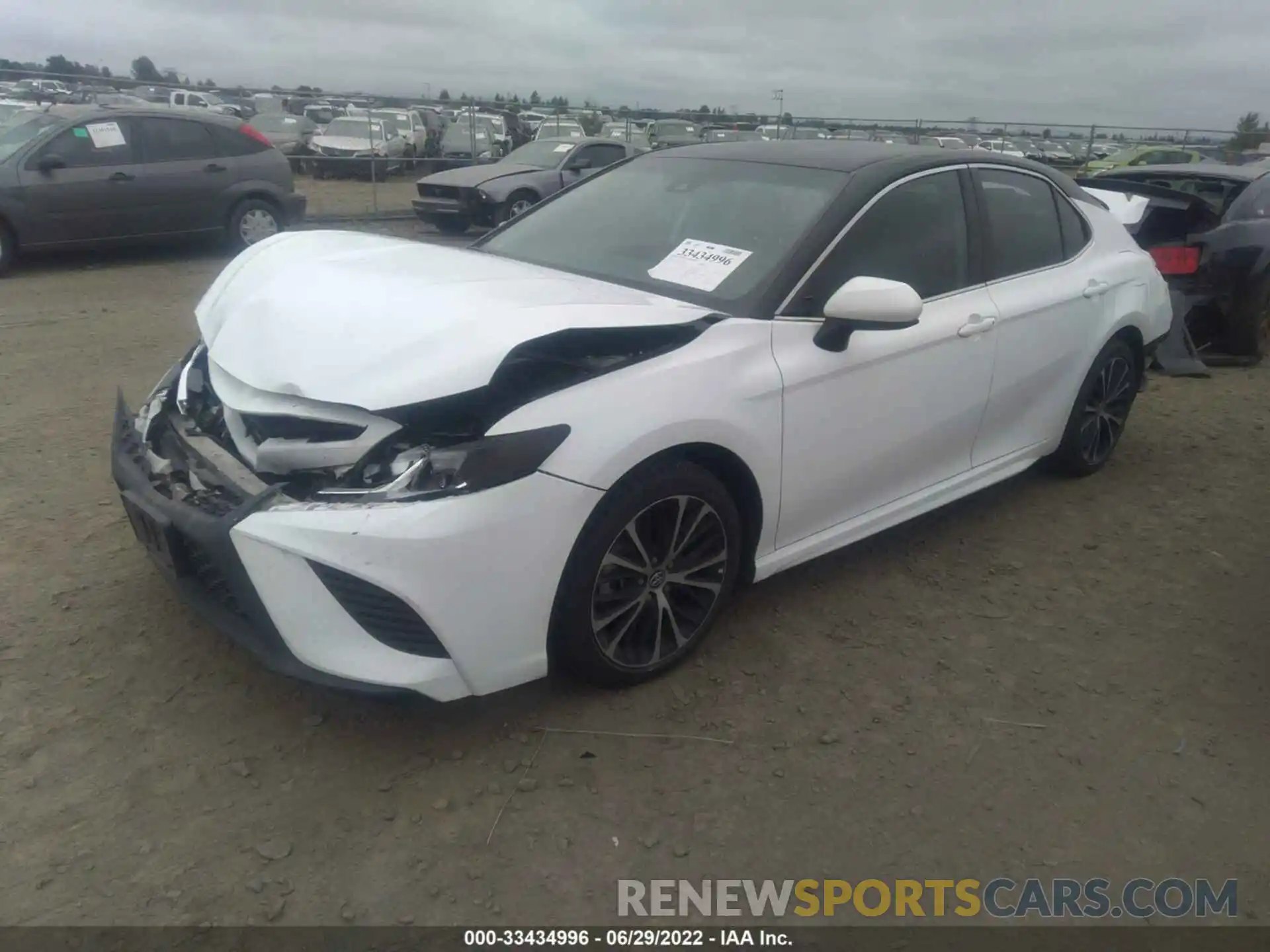 2 Photograph of a damaged car 4T1B11HK9KU830422 TOYOTA CAMRY 2019