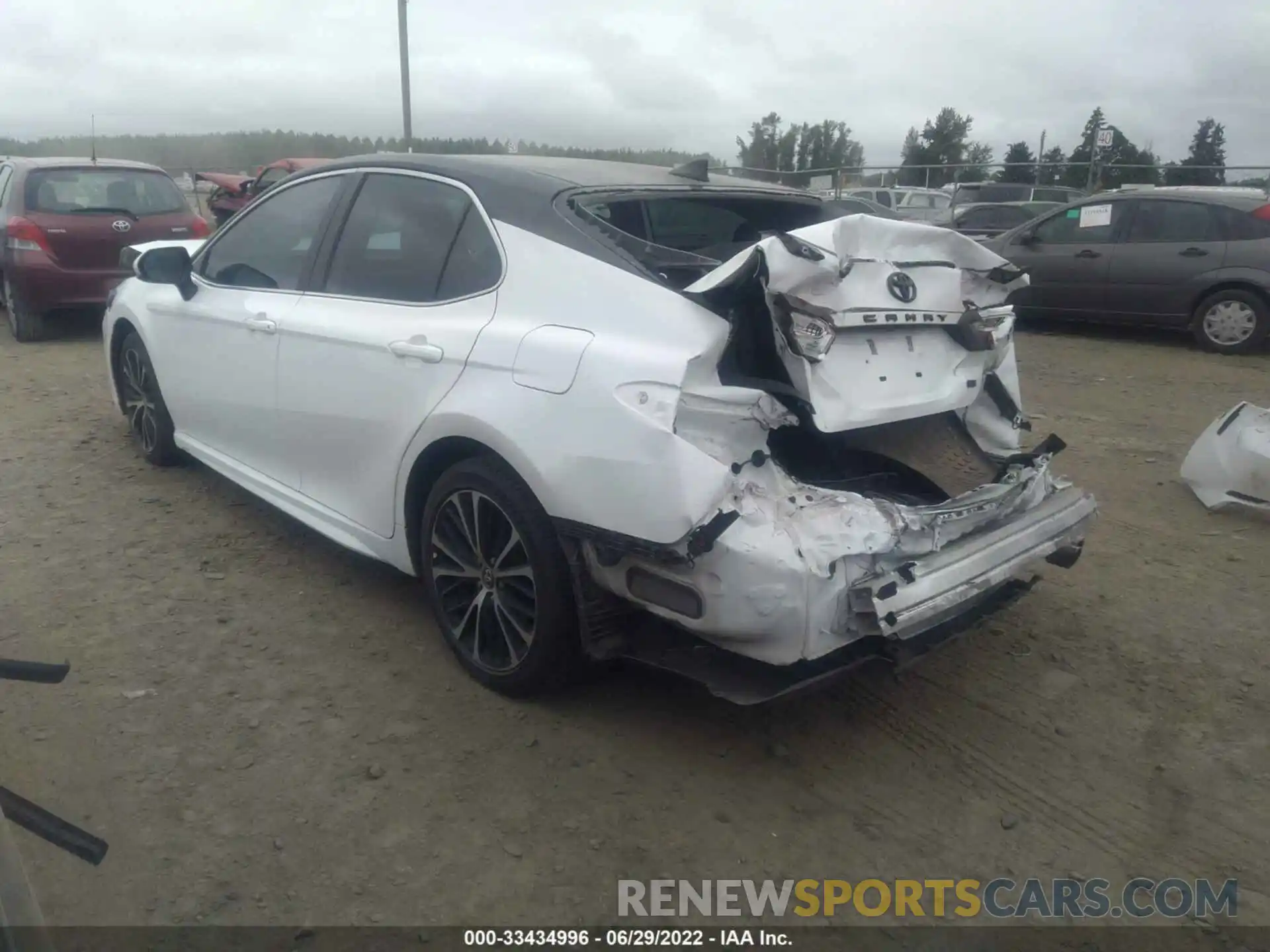 3 Photograph of a damaged car 4T1B11HK9KU830422 TOYOTA CAMRY 2019