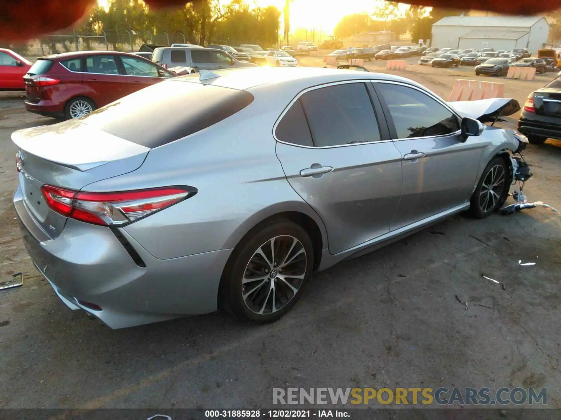 4 Photograph of a damaged car 4T1B11HK9KU830808 TOYOTA CAMRY 2019