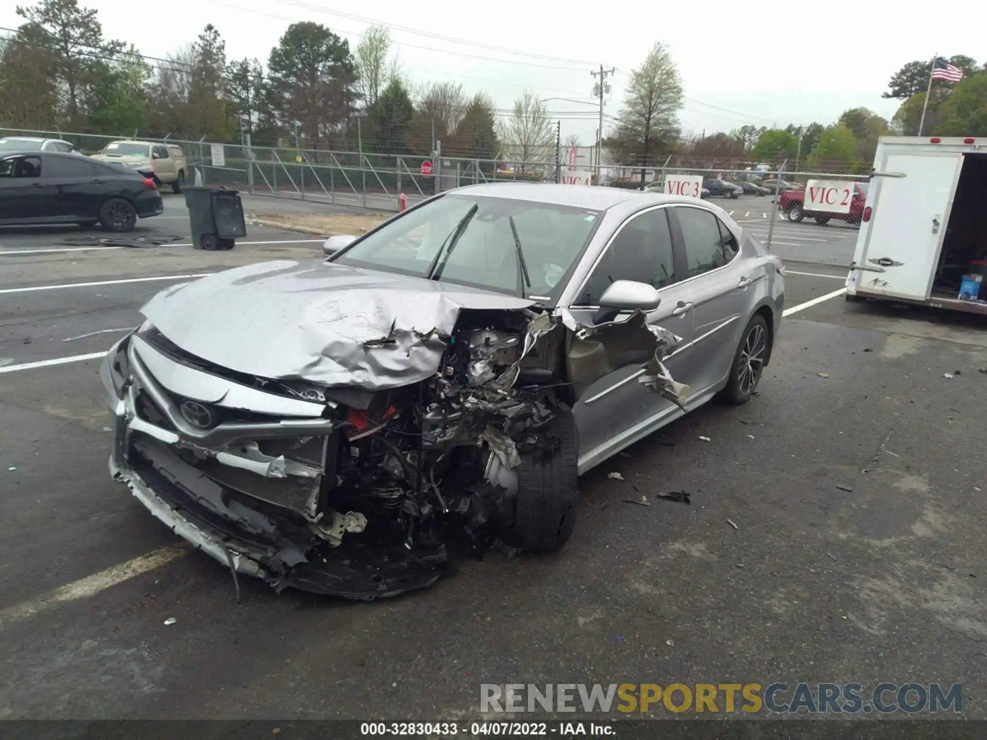 2 Photograph of a damaged car 4T1B11HK9KU830940 TOYOTA CAMRY 2019