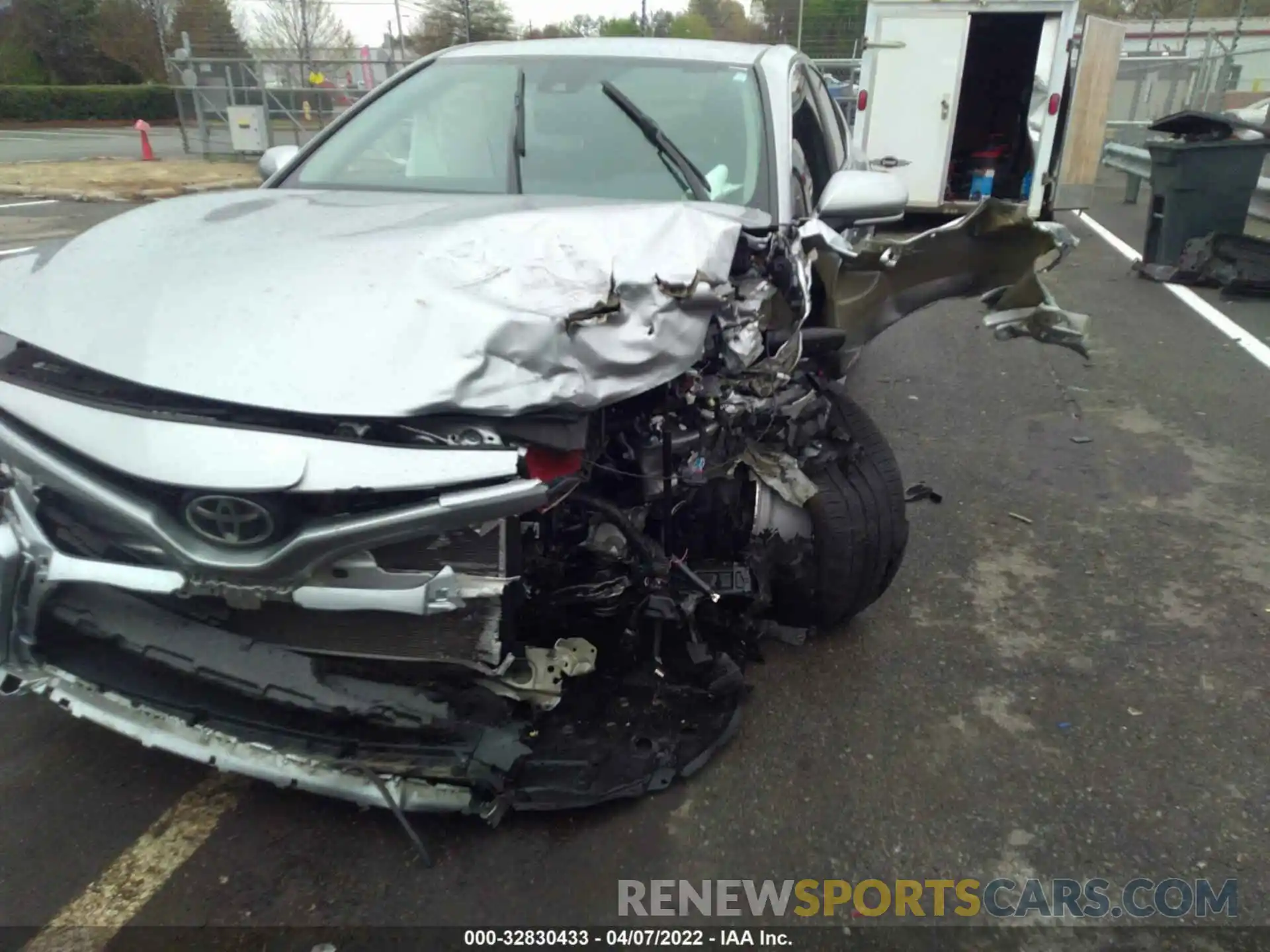 6 Photograph of a damaged car 4T1B11HK9KU830940 TOYOTA CAMRY 2019