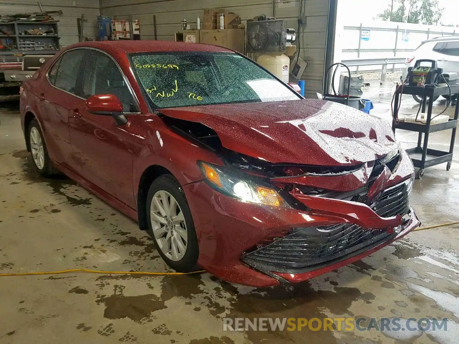 1 Photograph of a damaged car 4T1B11HK9KU831991 TOYOTA CAMRY 2019