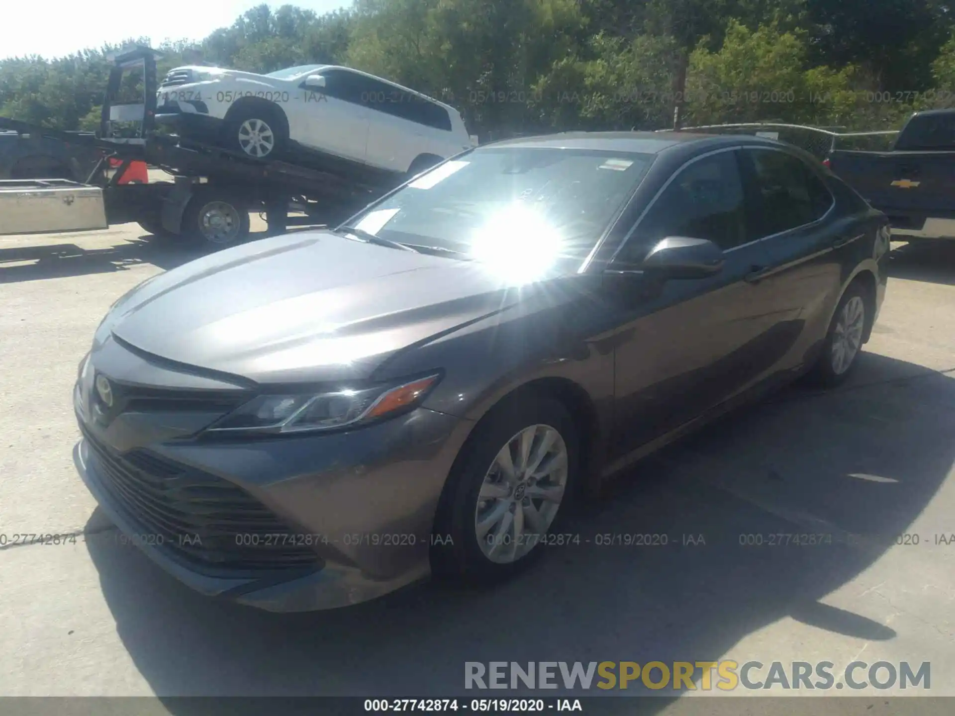 2 Photograph of a damaged car 4T1B11HK9KU833790 TOYOTA CAMRY 2019