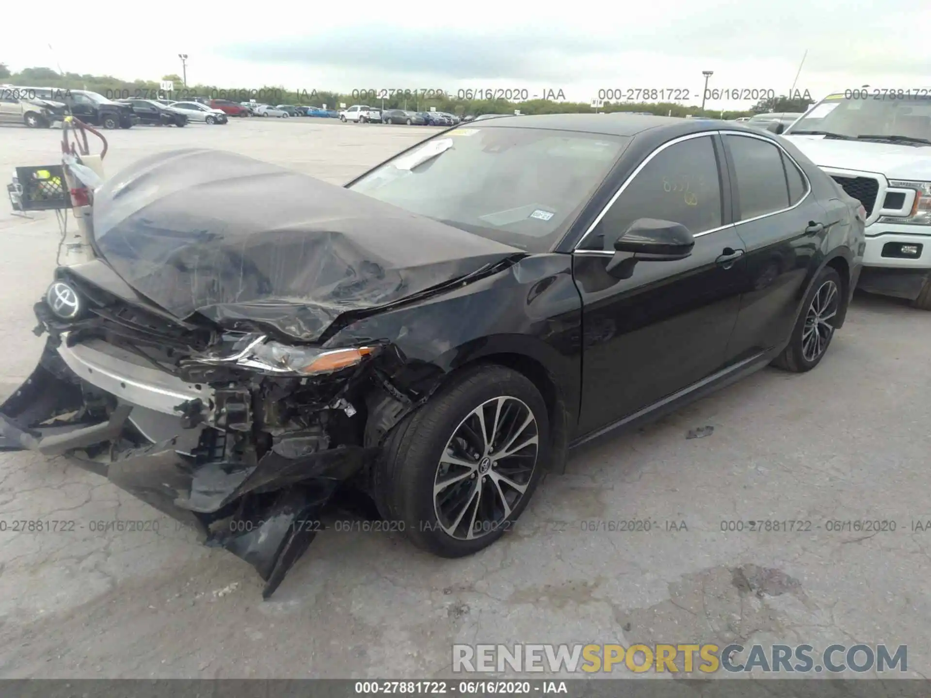 2 Photograph of a damaged car 4T1B11HK9KU835328 TOYOTA CAMRY 2019