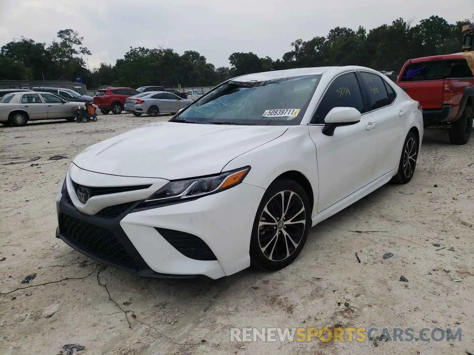 2 Photograph of a damaged car 4T1B11HK9KU835779 TOYOTA CAMRY 2019